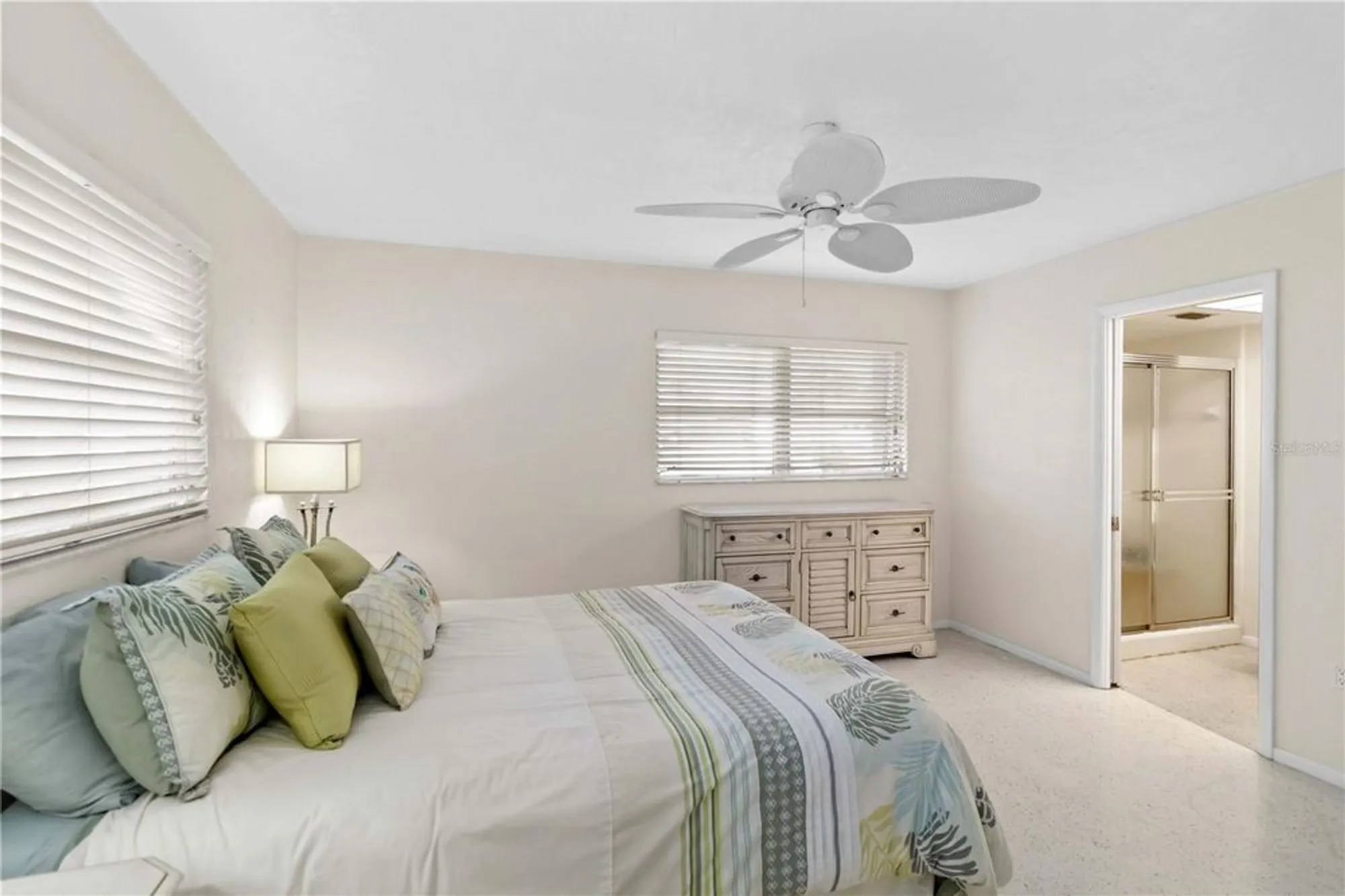 Property Slideshow image 17 of 66 | 3220 southfield ln 810, Sarasota, FL, 34239