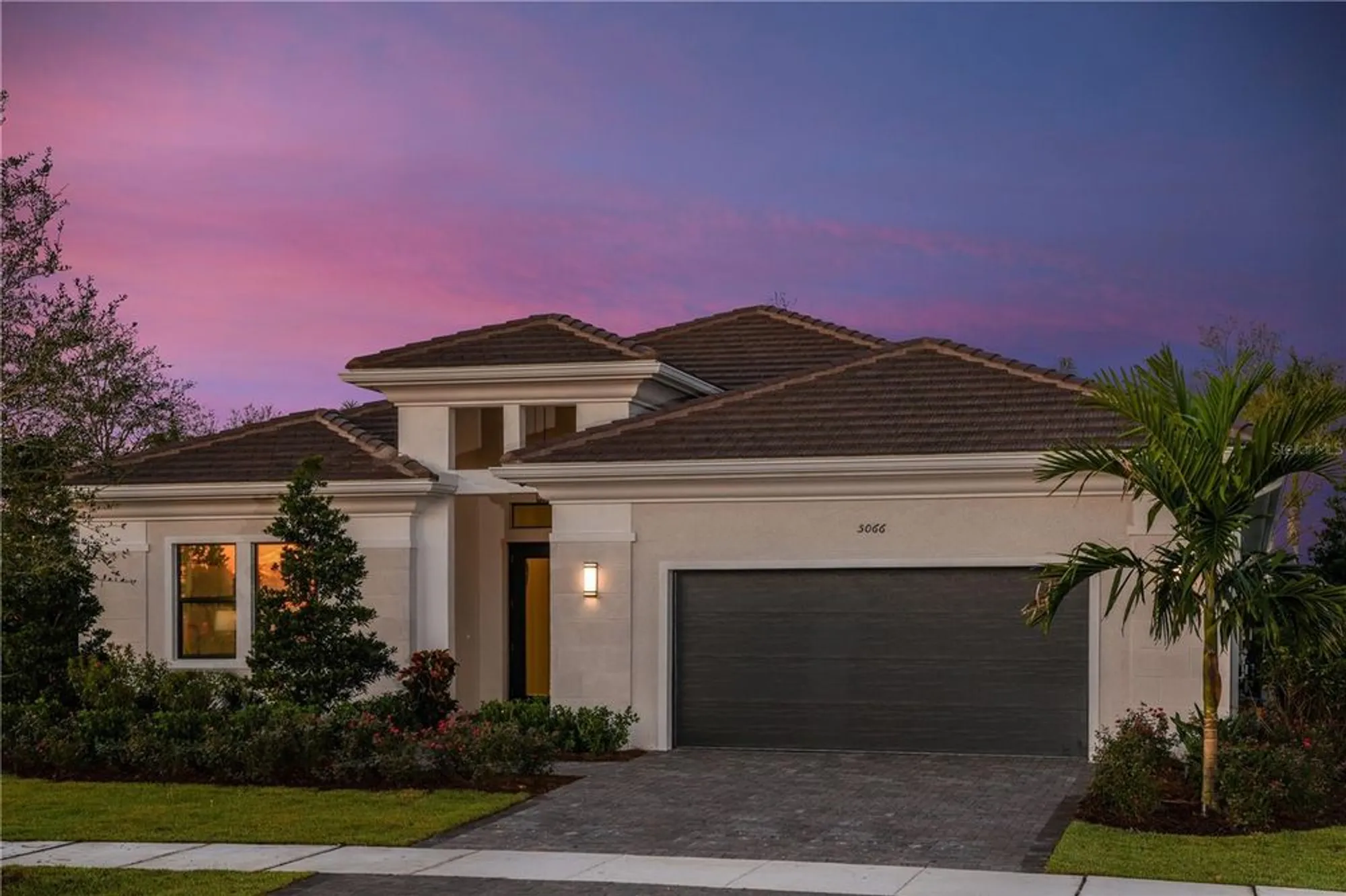 Property Slideshow image 3 of 78 | 18225 cresswind ter, Lakewood Ranch, FL, 34211