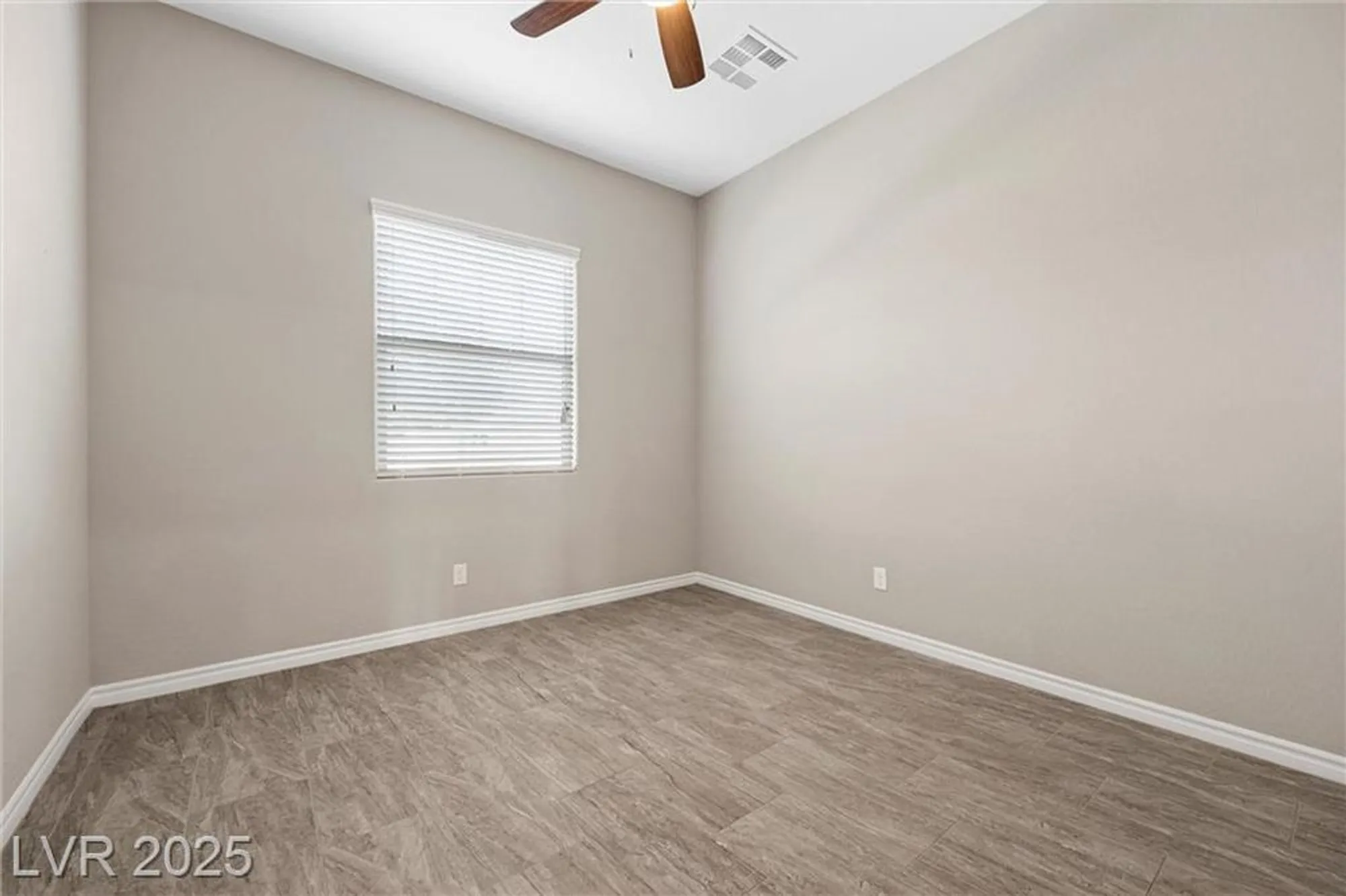 Property Slideshow image 29 of 70 | 732 rosewater dr, Henderson, NV, 89011