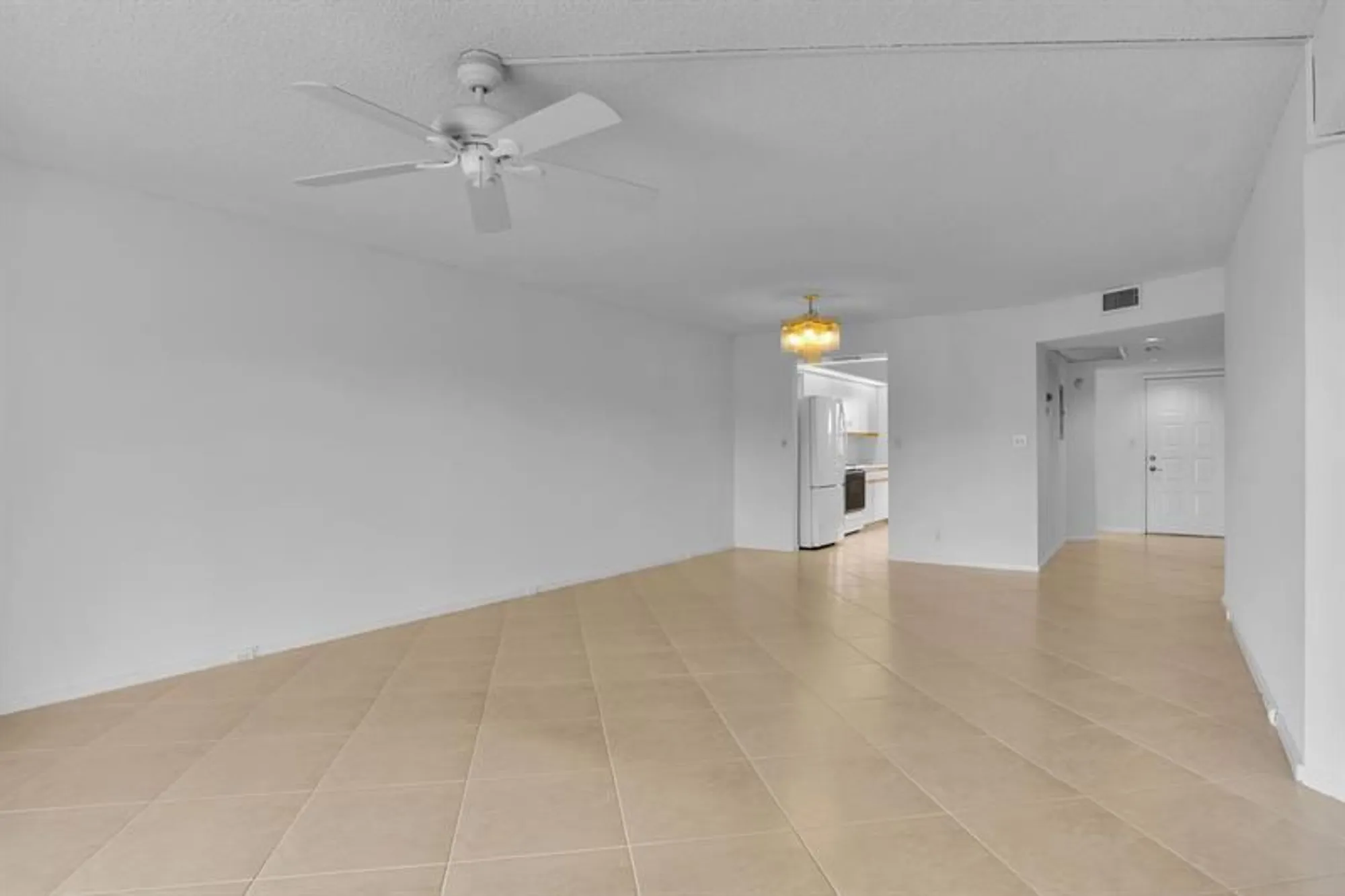 Property Slideshow image 18 of 30 | 1601 abaco dr d4, Coconut Creek, FL, 33066