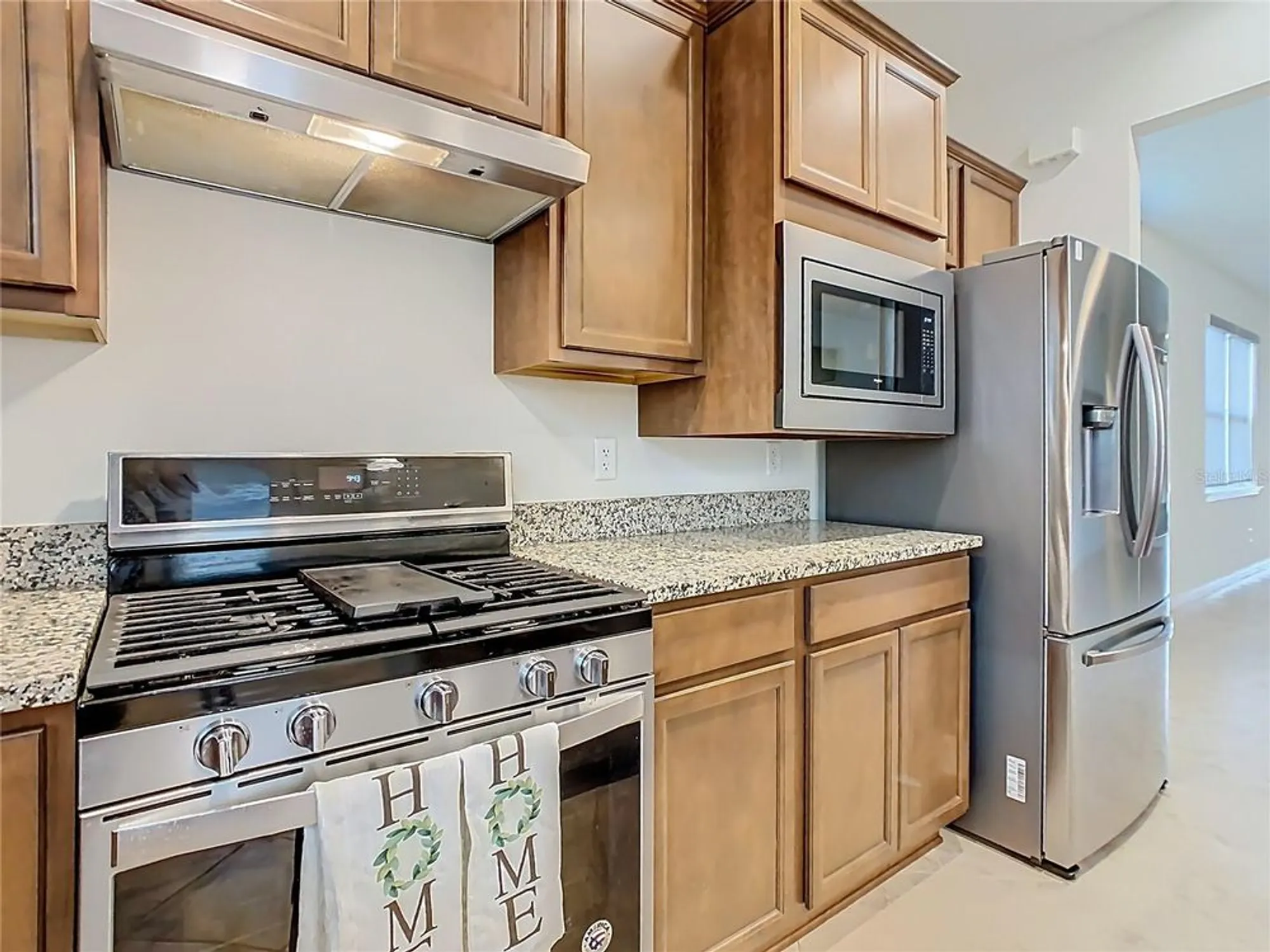 Property Slideshow image 9 of 60 | 210 tomelloso way, Davenport, FL, 33837