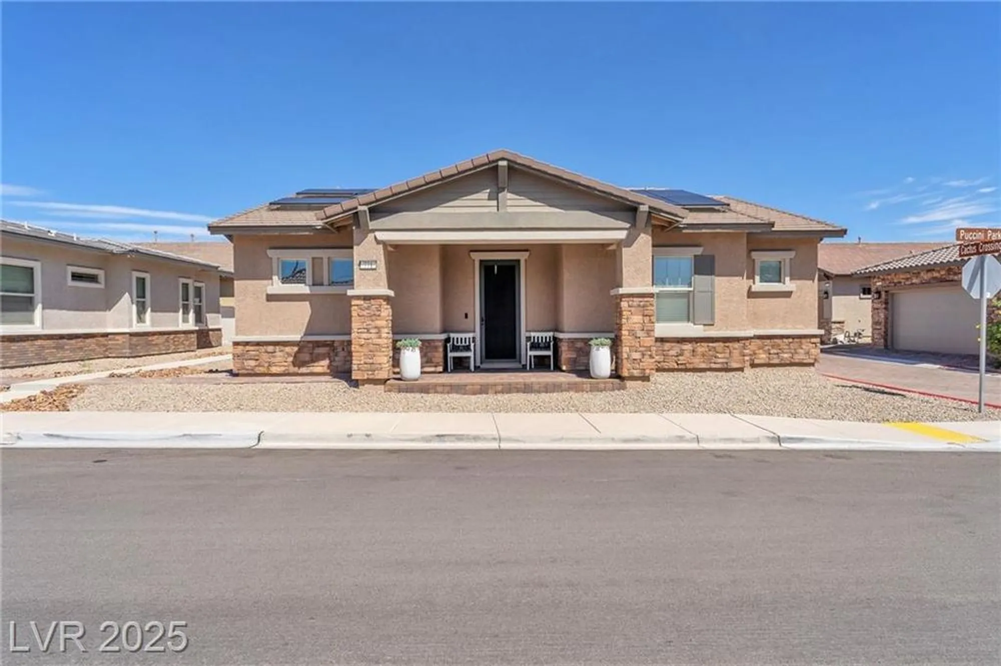 Property Slideshow image 4 of 32 | 771 cactus crossing st, Henderson, NV, 89011