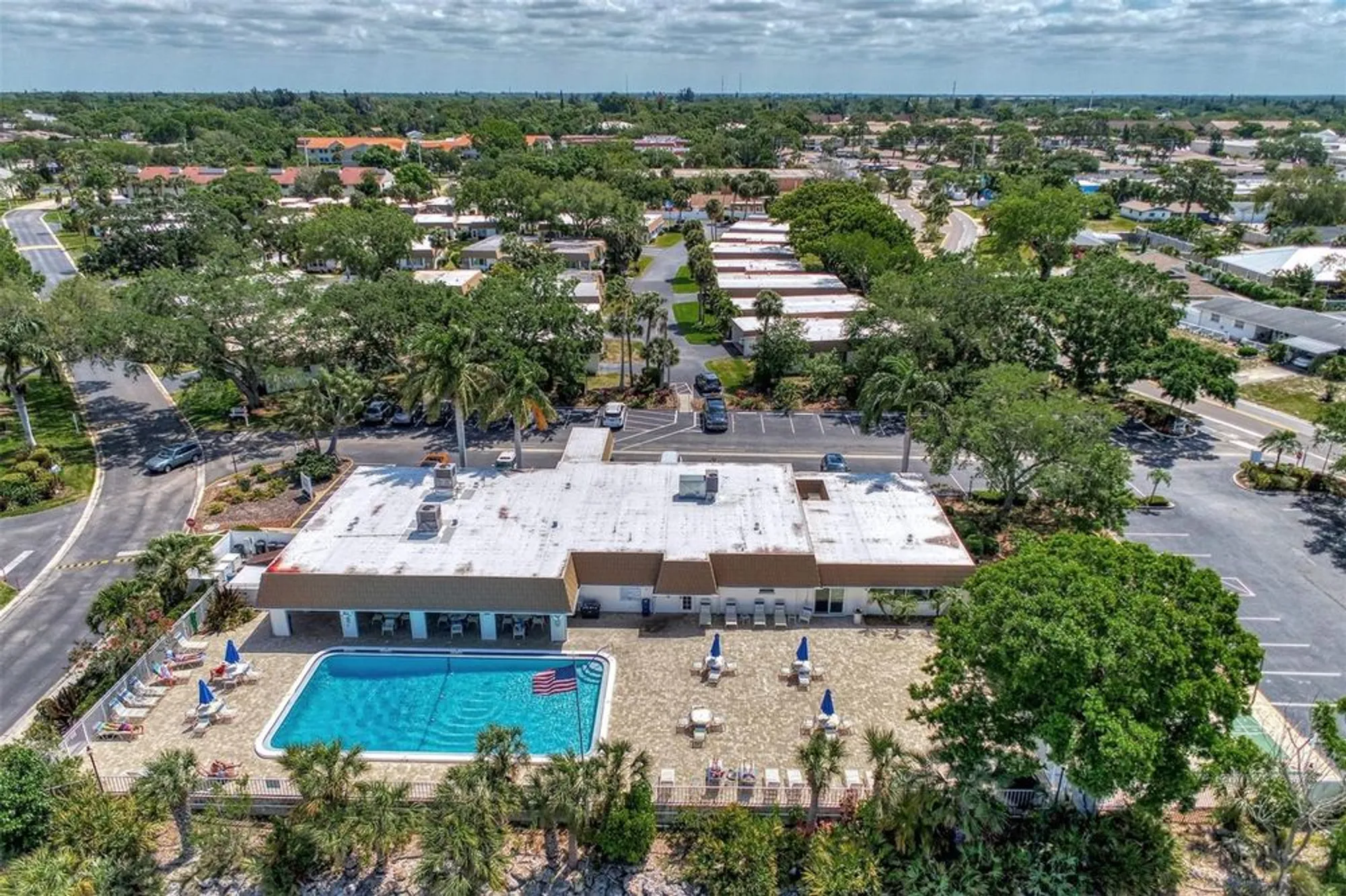 Property Slideshow image 42 of 47 | 2505 riverbluff pkwy # v196, Sarasota, FL, 34231