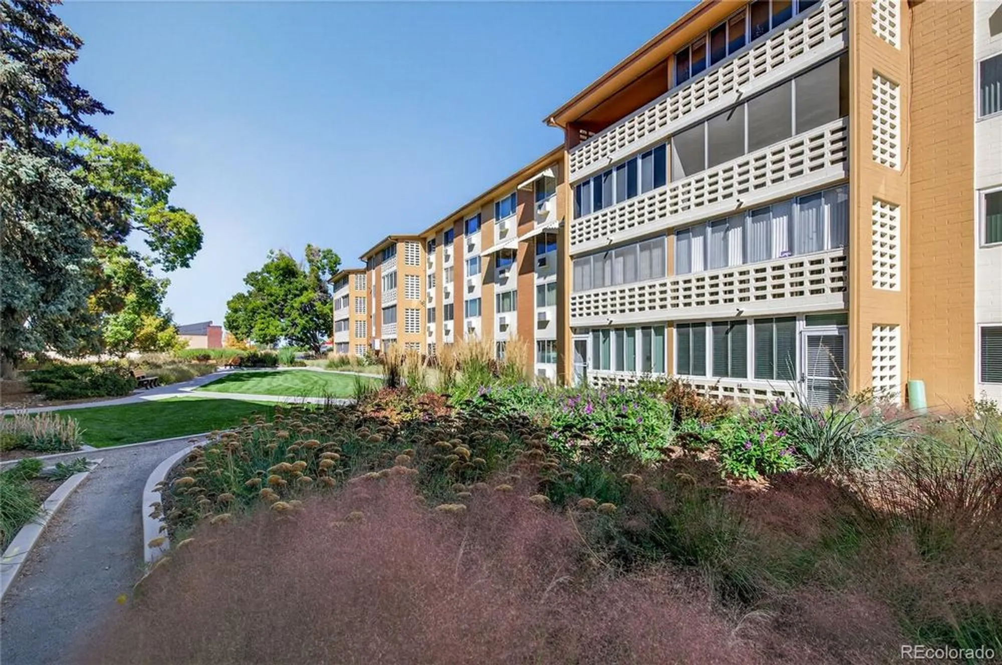 Property Slideshow image 33 of 42 | 495 s dayton st 10a, Denver, CO, 80247