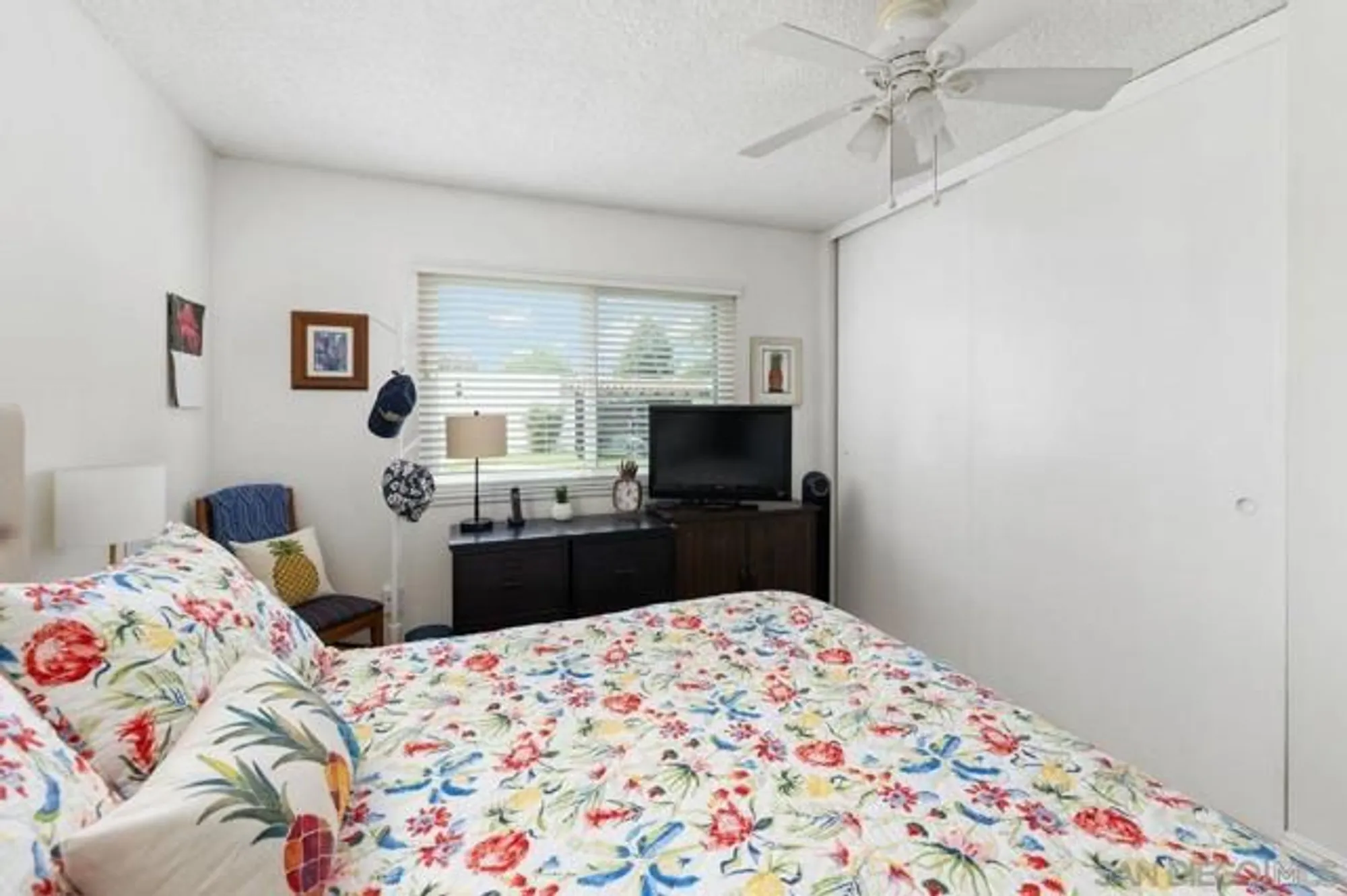 Property Slideshow image 26 of 37 | 16533 caminito vecinos unit 52, San Diego, CA, 92128