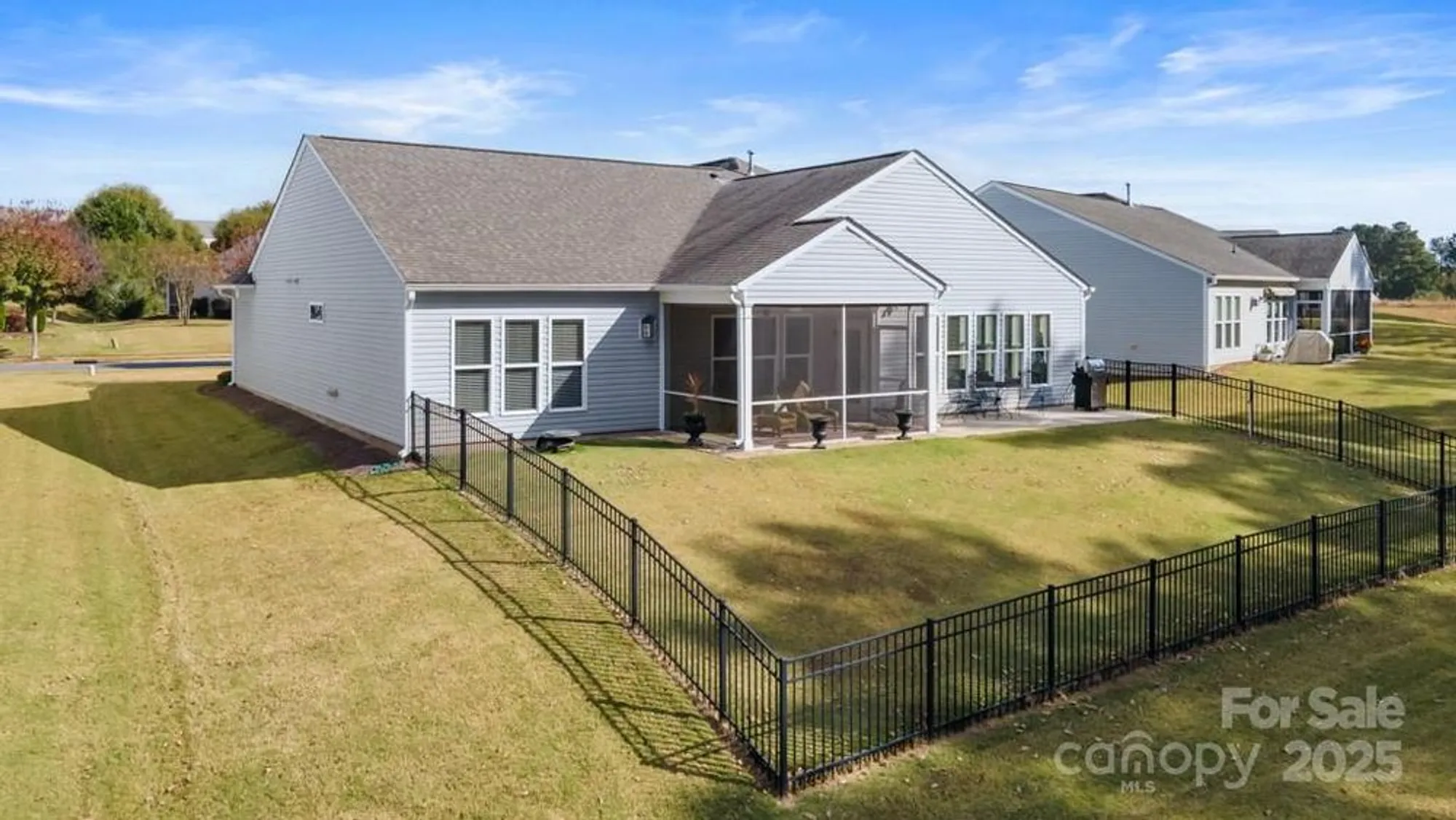 Property Slideshow image 26 of 45 | 2071 bronze leaf dr, Fort Mill, SC, 29707