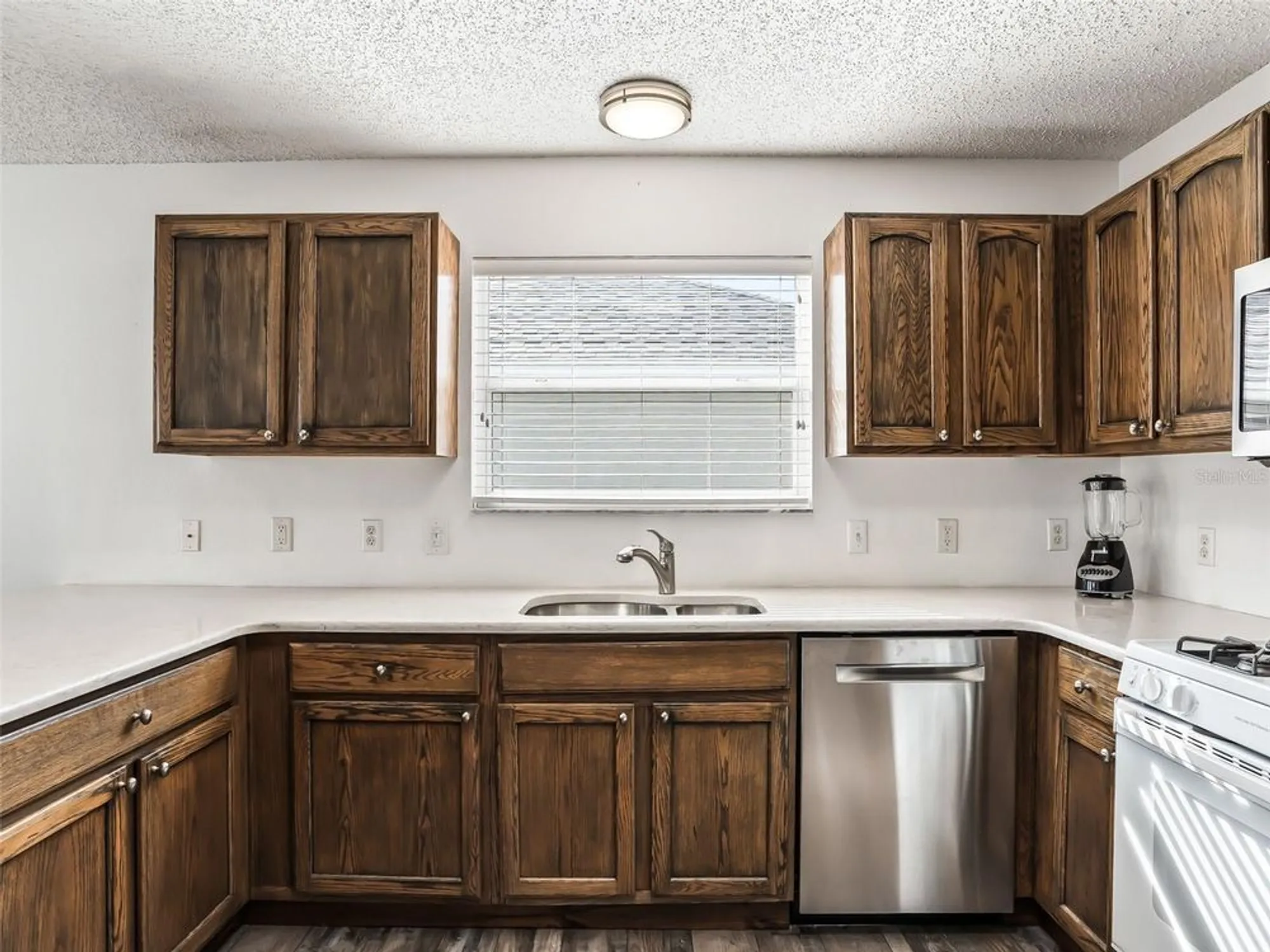 Property Slideshow image 5 of 50 | 1428 segovia pl, The Villages, FL, 32162