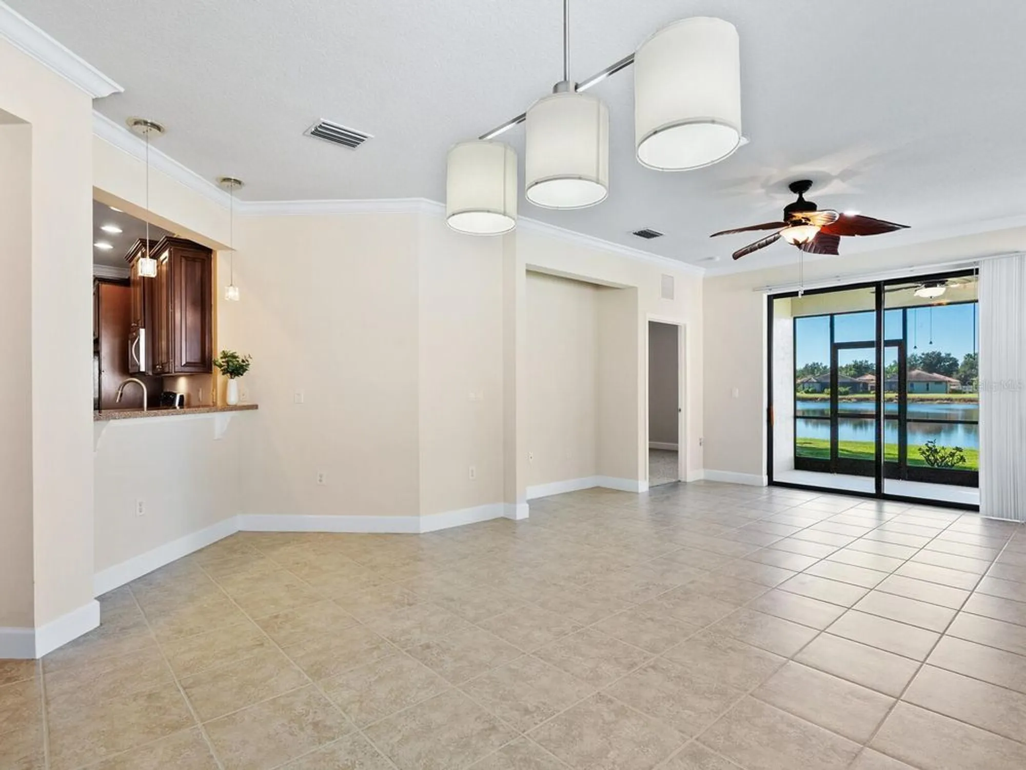 Property Slideshow image 5 of 43 | 11187 campazzo dr, Venice, FL, 34292