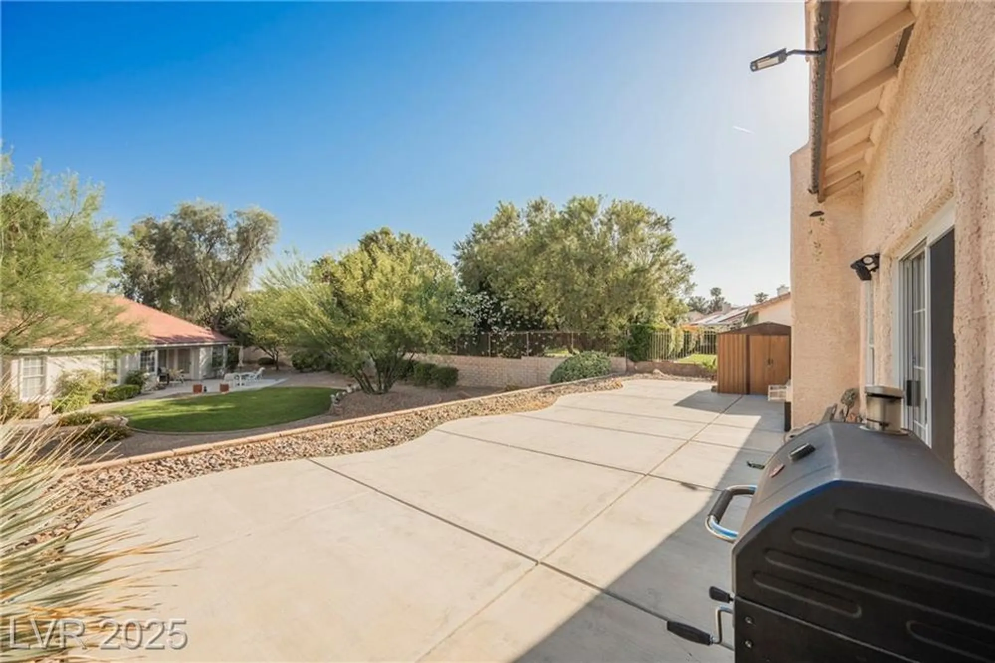 Property Slideshow image 12 of 66 | 5133 burr oak dr, Las Vegas, NV, 89130