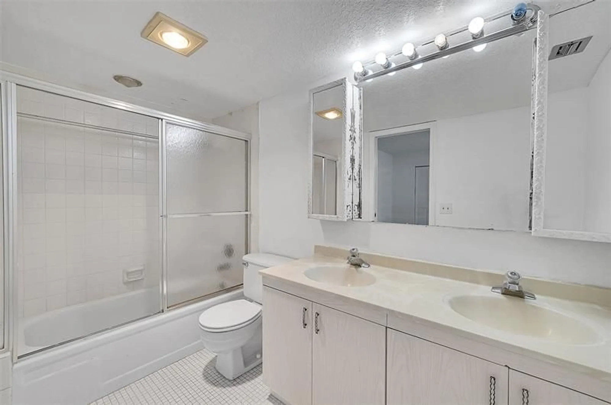 Property Slideshow image 22 of 32 | 2504 antigua ter h2, Coconut Creek, FL, 33066