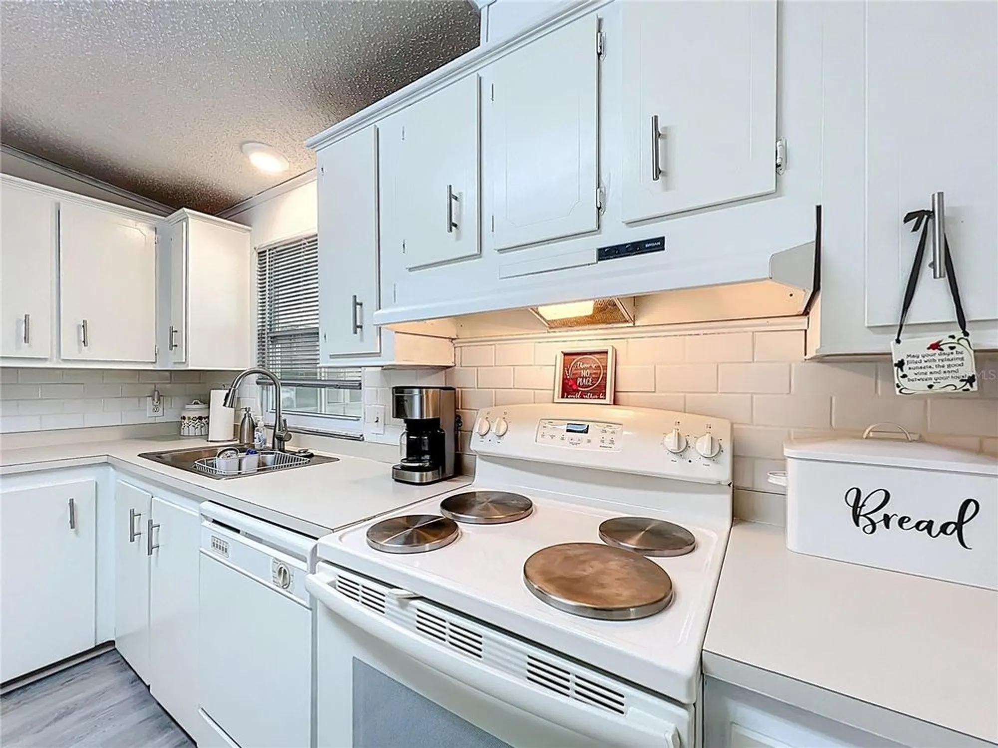 Property Slideshow image 13 of 76 | 4712 belle grv, Leesburg, FL, 34748