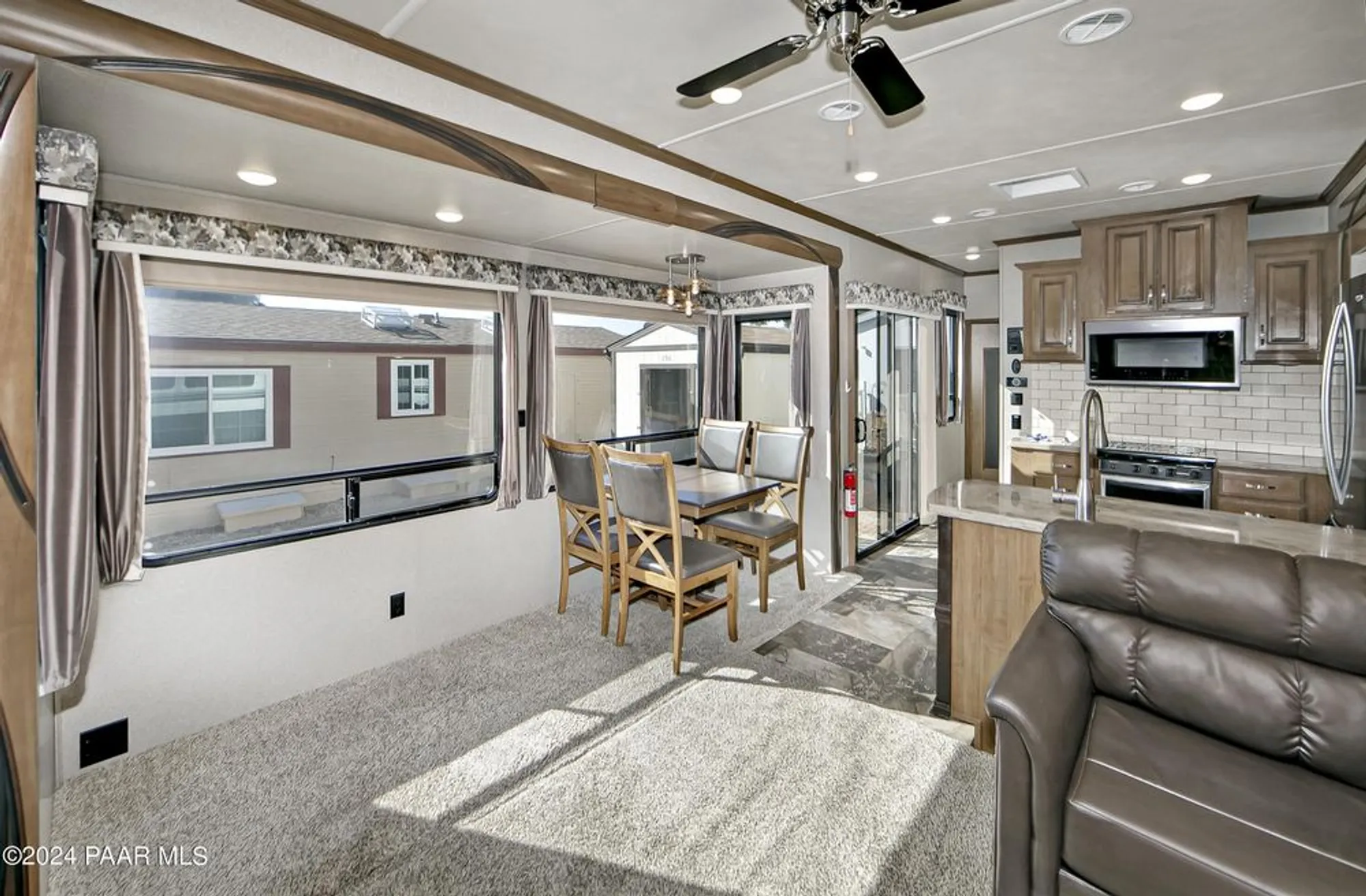 Property Slideshow image 7 of 17 | 850 n ponderosa pine dr, Prescott Valley, AZ, 86327