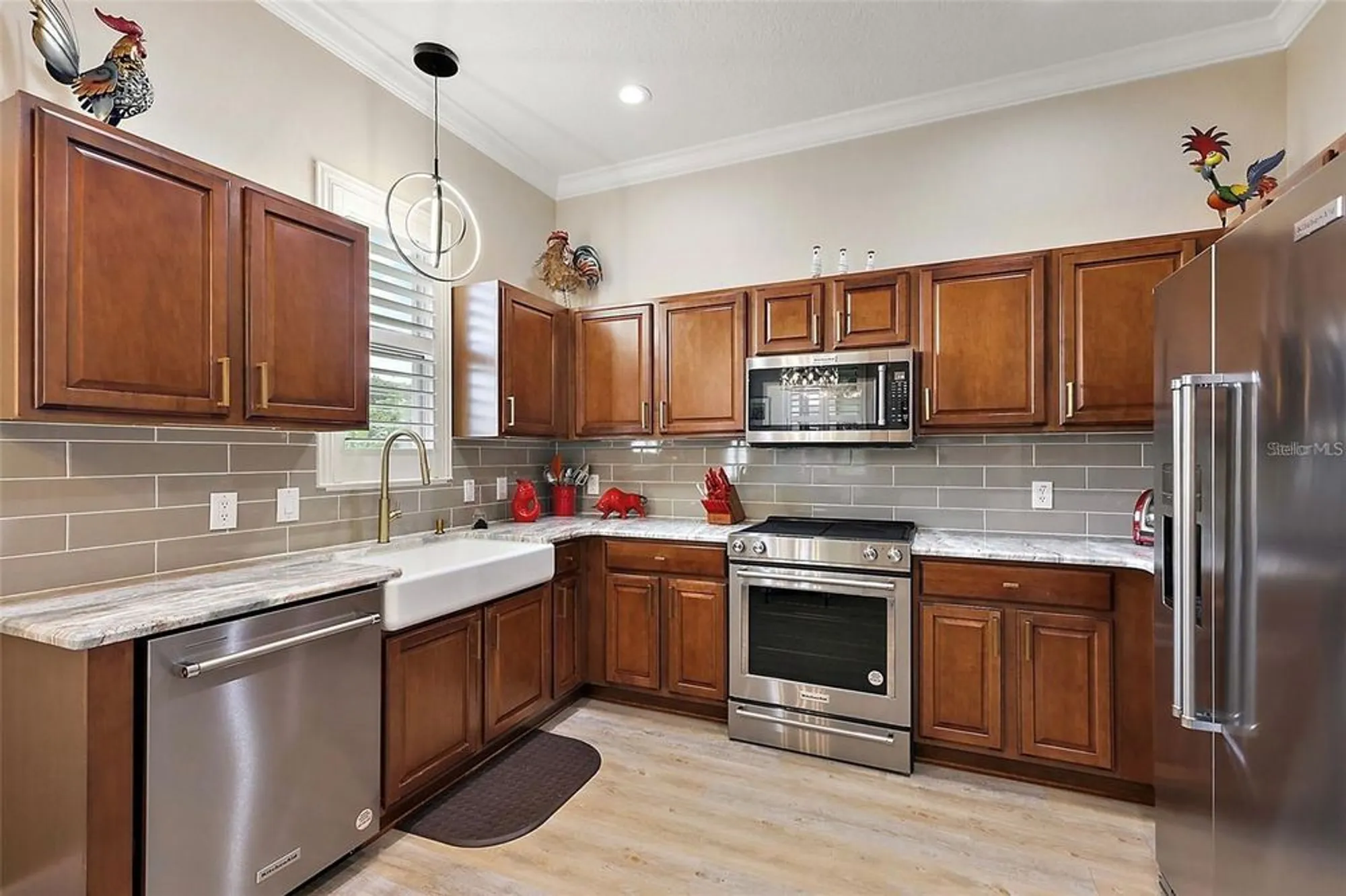 Property Slideshow image 11 of 25 | 10199 mainsail dr, Oxford, FL, 34484