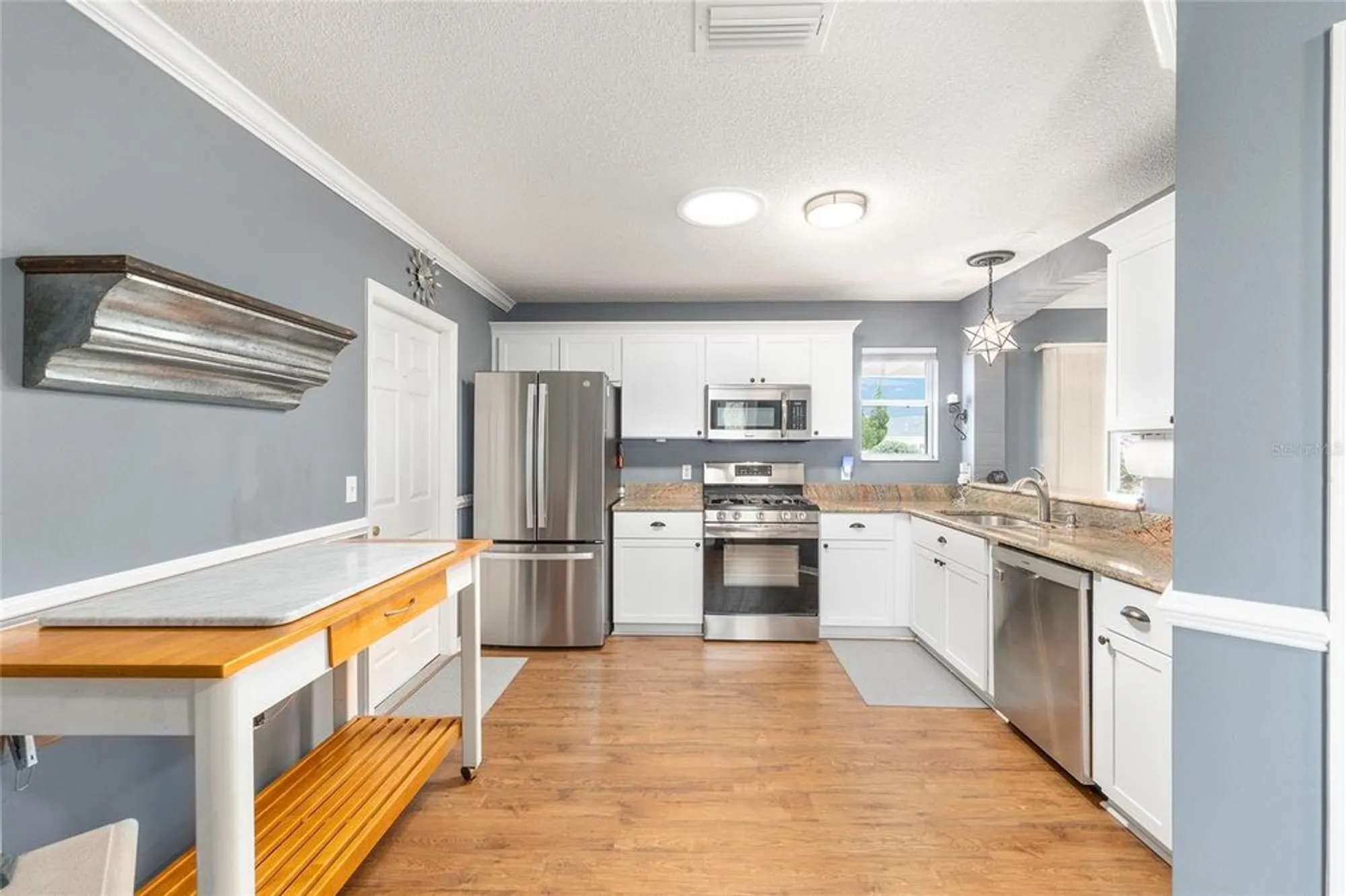 Property Slideshow image 16 of 58 | 1402 conchas dr, The Villages, FL, 32162