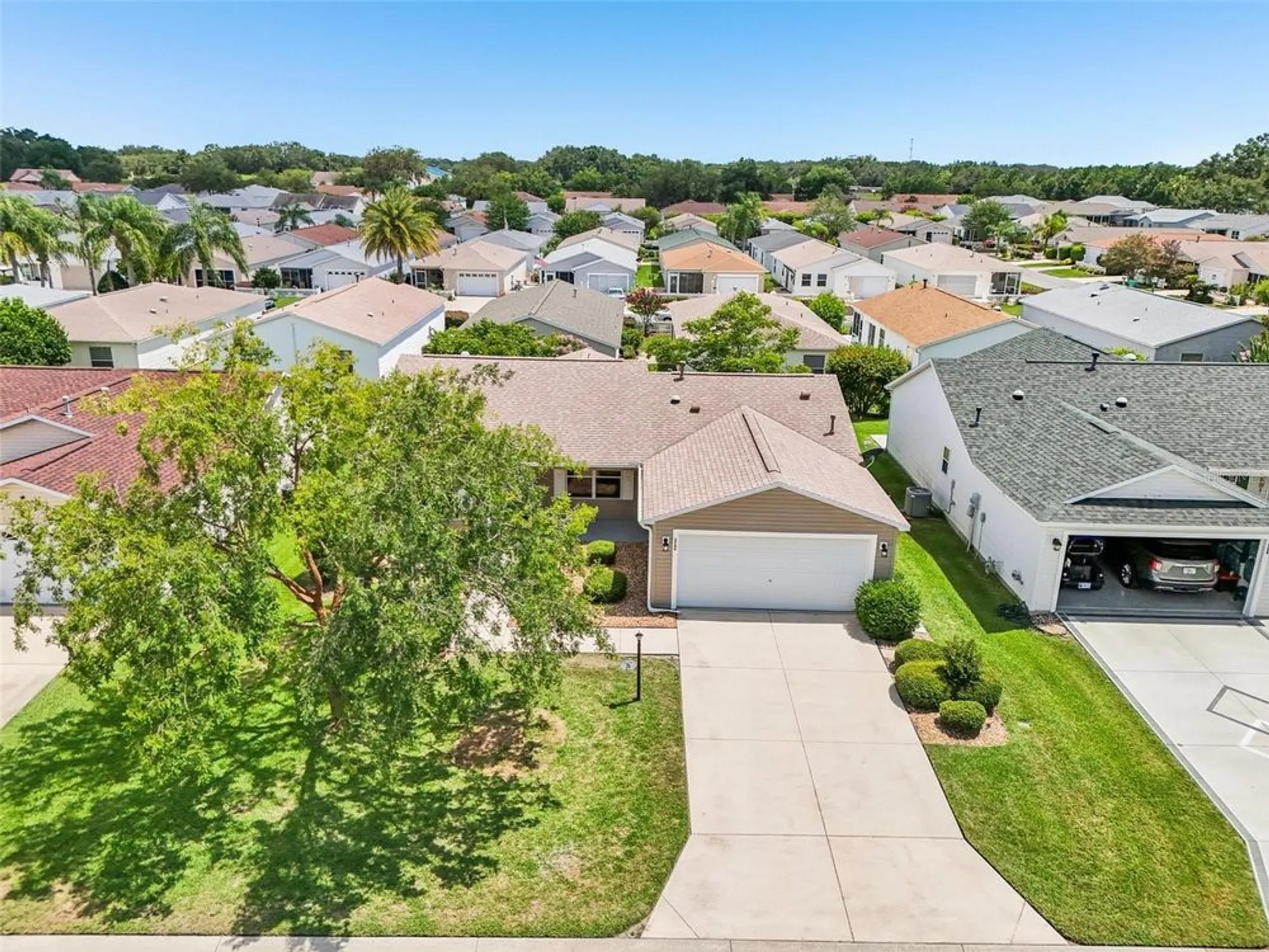 Property Slideshow image 38 of 53 | 2746 edwards ln, The Villages, FL, 32162