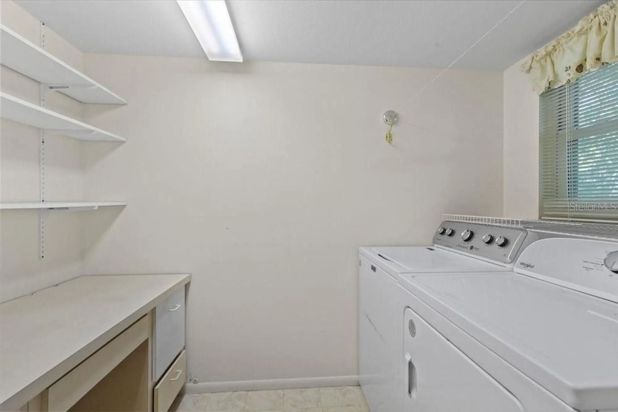 Property Slideshow image 16 of 37 | 2192 swedish dr apt 10, Clearwater, FL, 33763