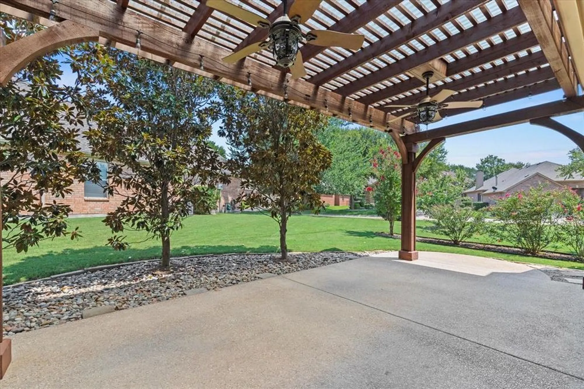 Property Slideshow image 25 of 37 | 927 oakland hills dr, Fairview, TX, 75069