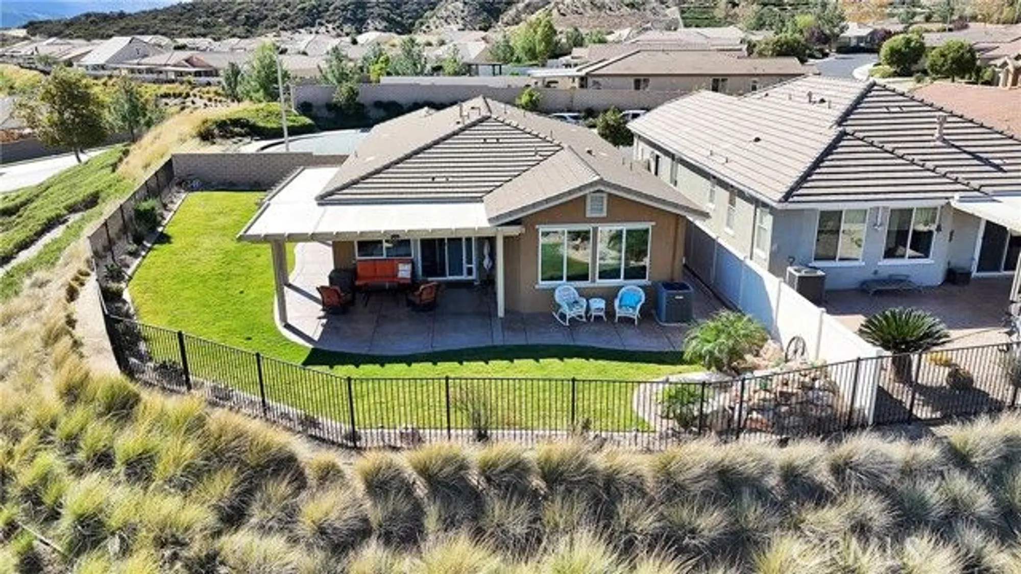 Property Slideshow image 2 of 49 | 428 saddlerock, Beaumont, CA, 92223