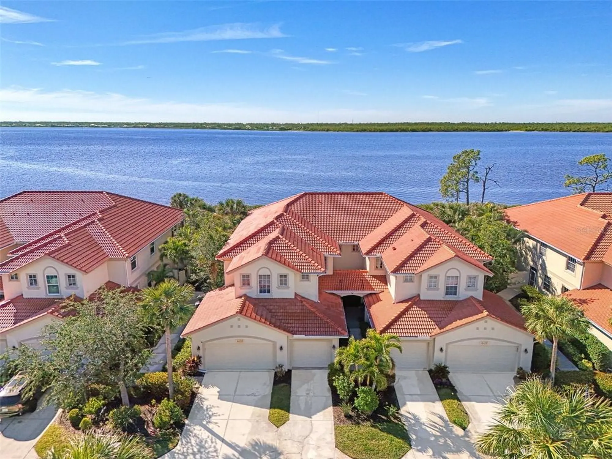 Property Slideshow image 1 of 75 | 4628 club dr h201, Port Charlotte, FL, 33953