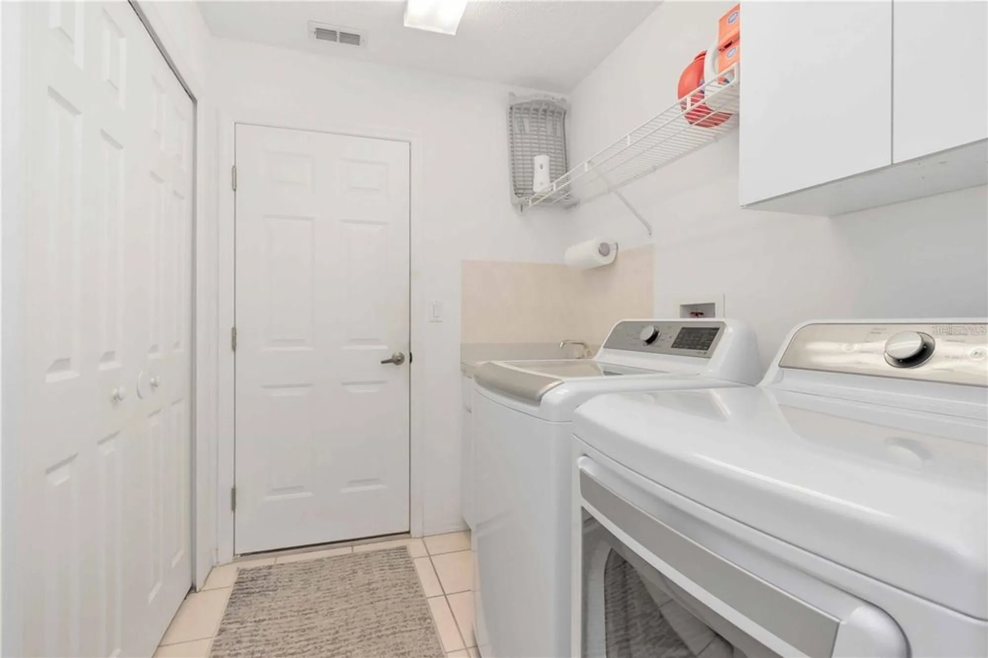 Property Slideshow image 22 of 39 | 9626 woodhollow ct, New Port Richey, FL, 34655