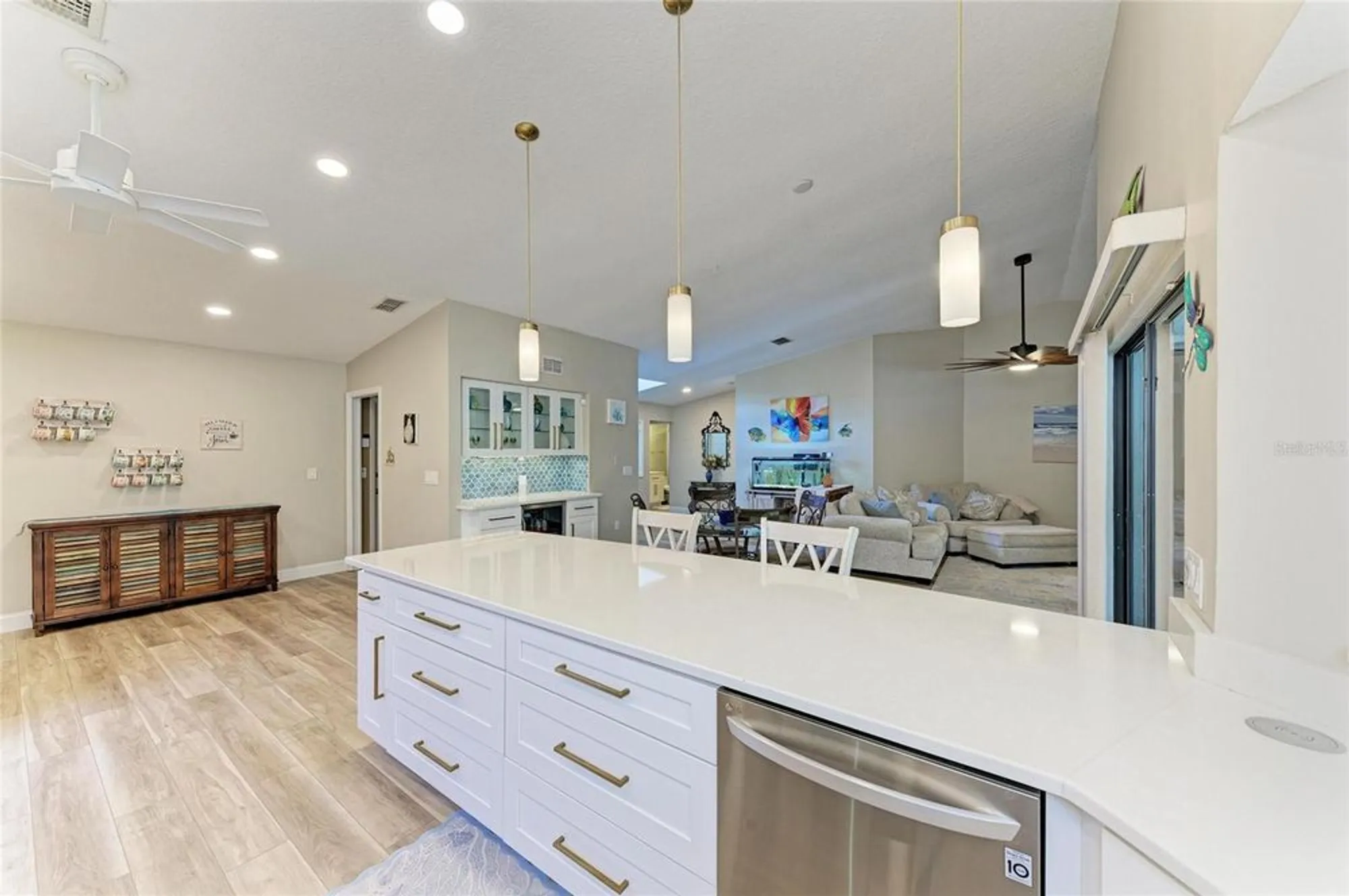 Property Slideshow image 23 of 50 | 7865 pine trace dr, Sarasota, FL, 34243