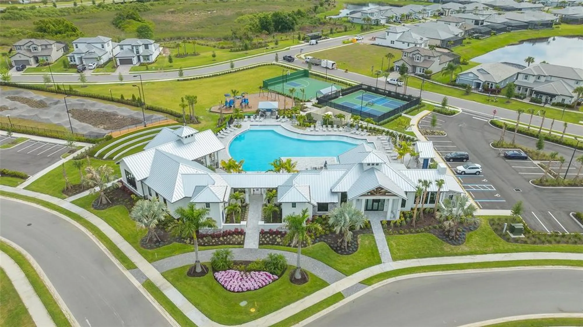 Property Slideshow image 45 of 78 | 17744 savory mist cir, Lakewood Ranch, FL, 34211