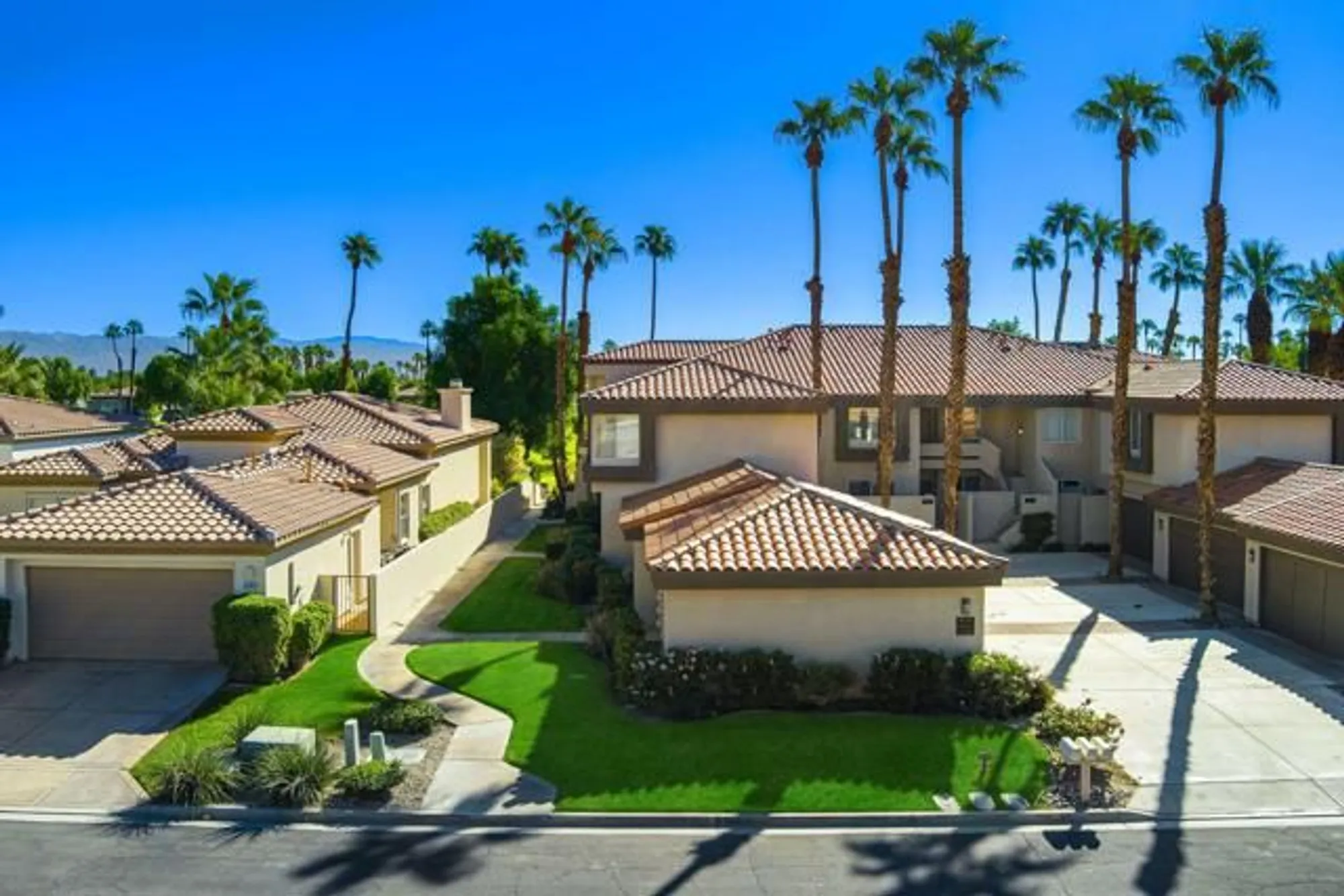 Property Slideshow image 29 of 53 | 55296 laurel vly, La Quinta, CA, 92253