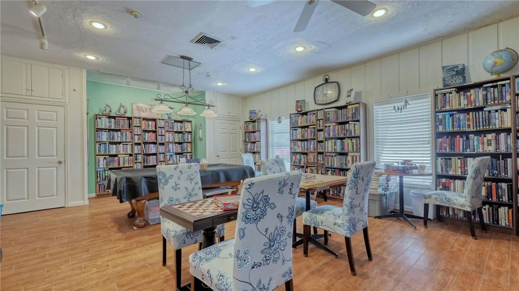 Property Slideshow image 56 of 62 | 1250 n portofino dr apt 208, Sarasota, FL, 34242