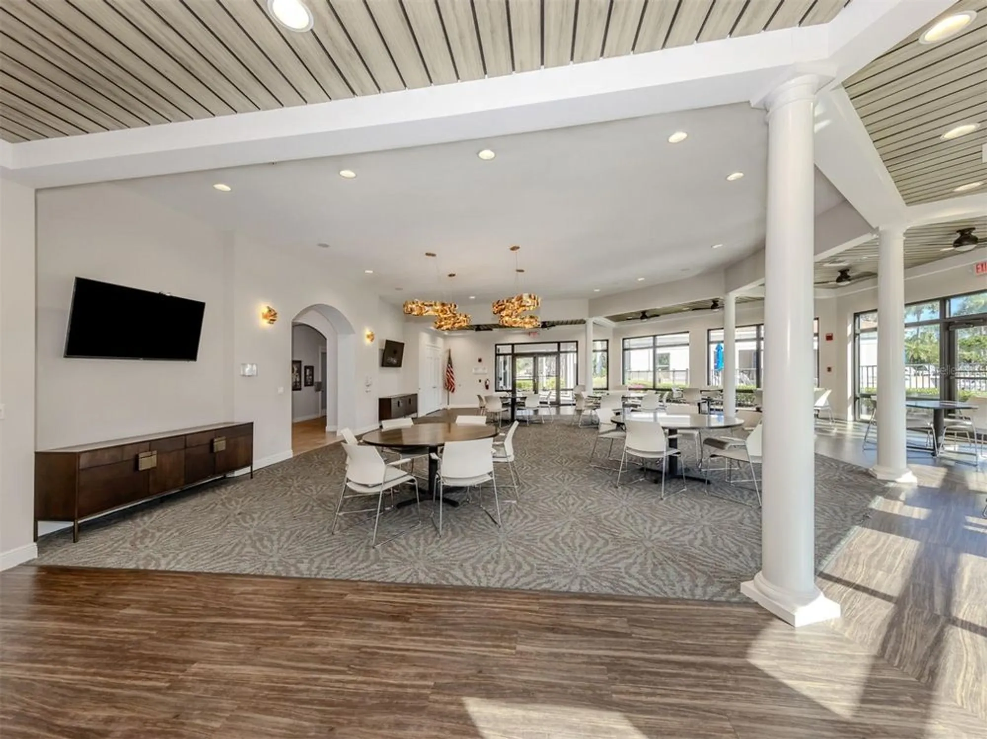 Property Slideshow image 42 of 55 | 4238 mackay falls ter, Sarasota, FL, 34243