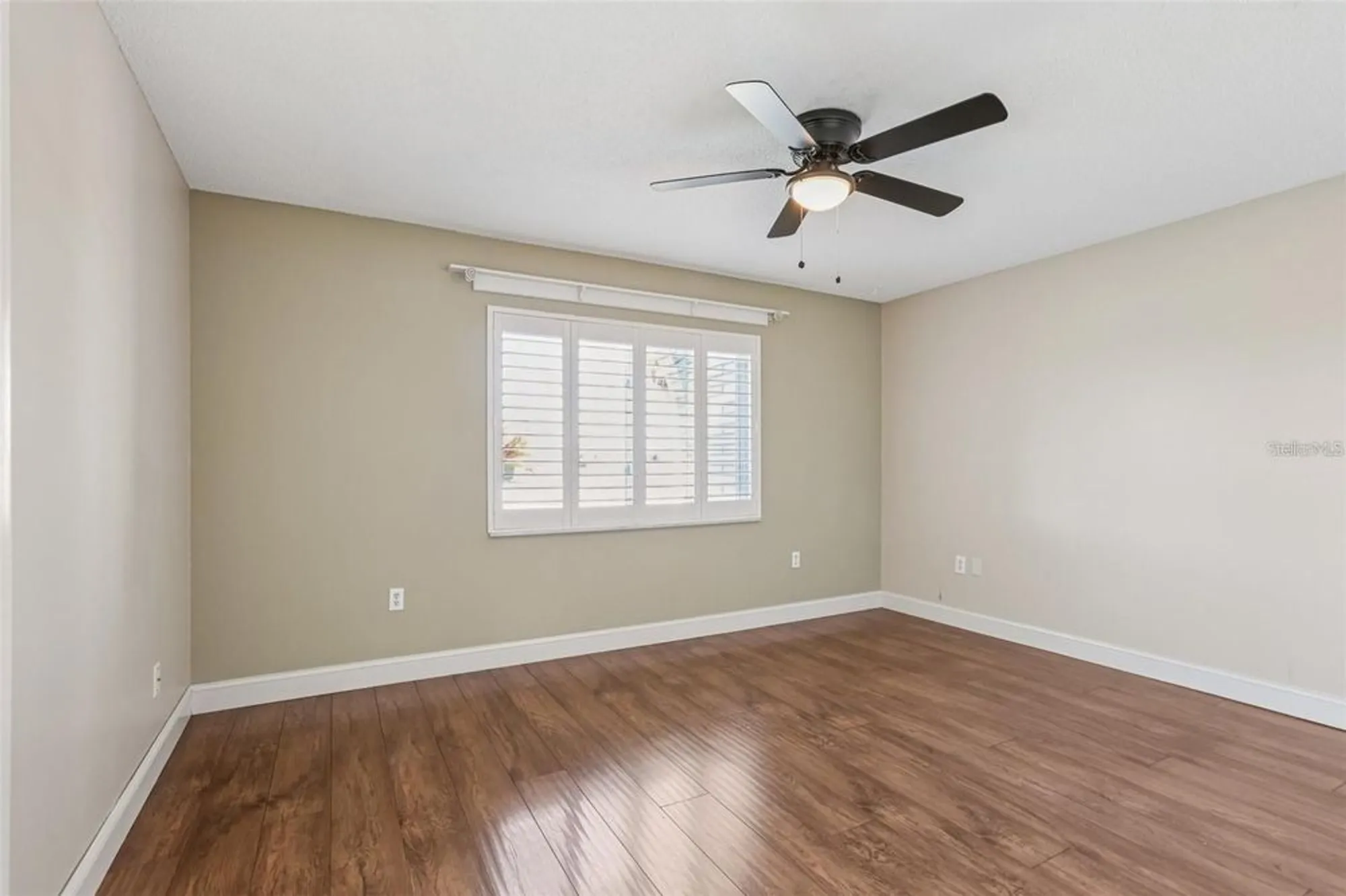 Property Slideshow image 17 of 36 | 1717 danbury dr, Sun City Center, FL, 33573