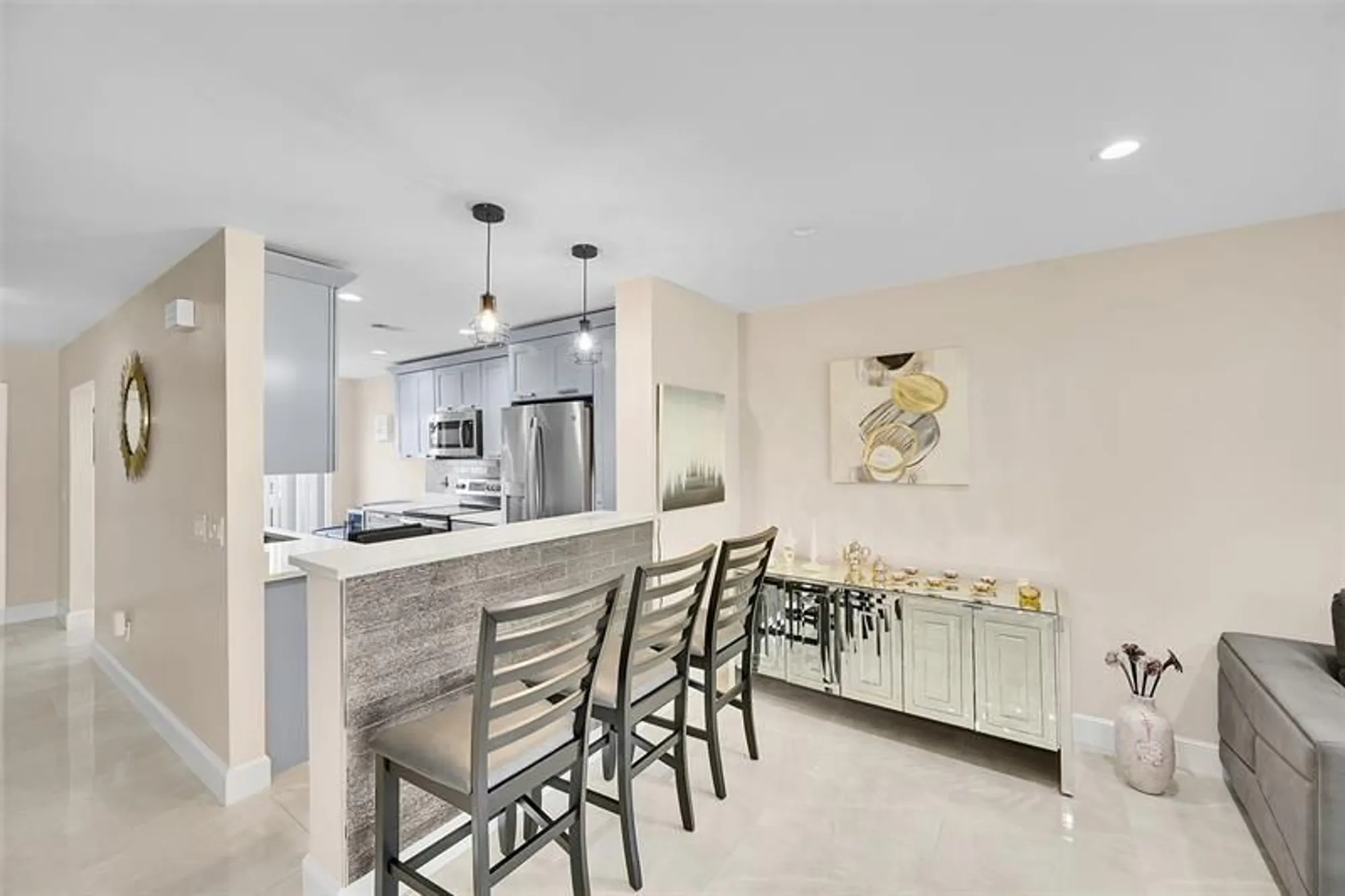 Property Slideshow image 16 of 61 | 21207 lago cir d, Boca Raton, FL, 33433