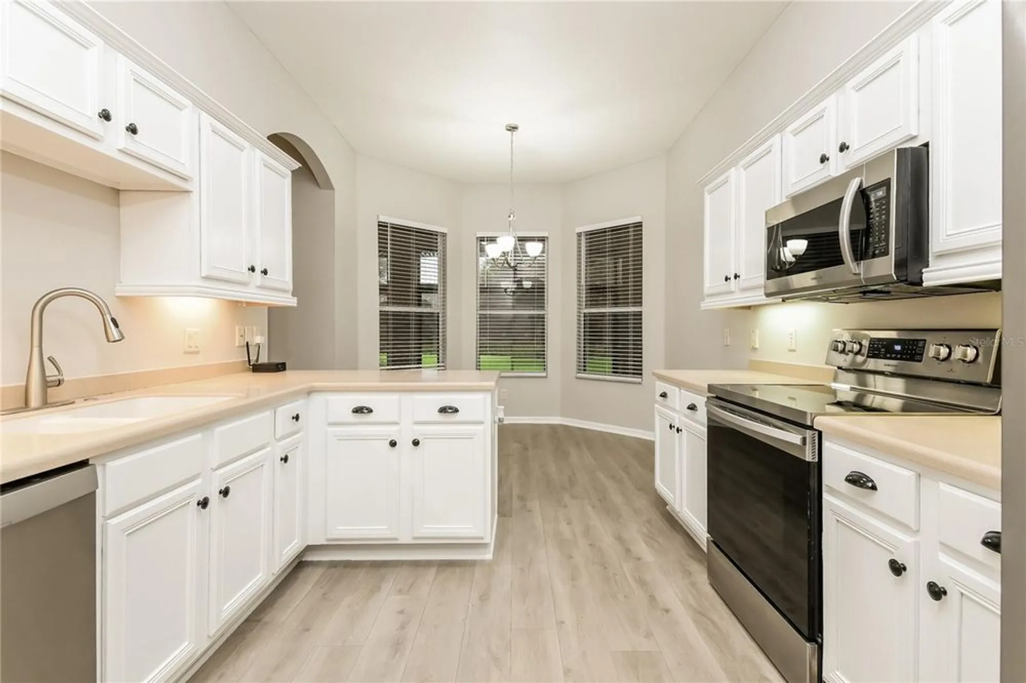 Property Slideshow image 7 of 16 | 25012 laurel valley rd, Leesburg, FL, 34748