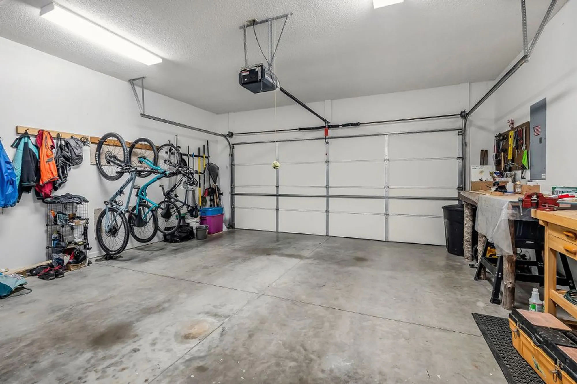 Property Slideshow image 36 of 42 | 143 lakeside dr, Crossville, TN, 38558