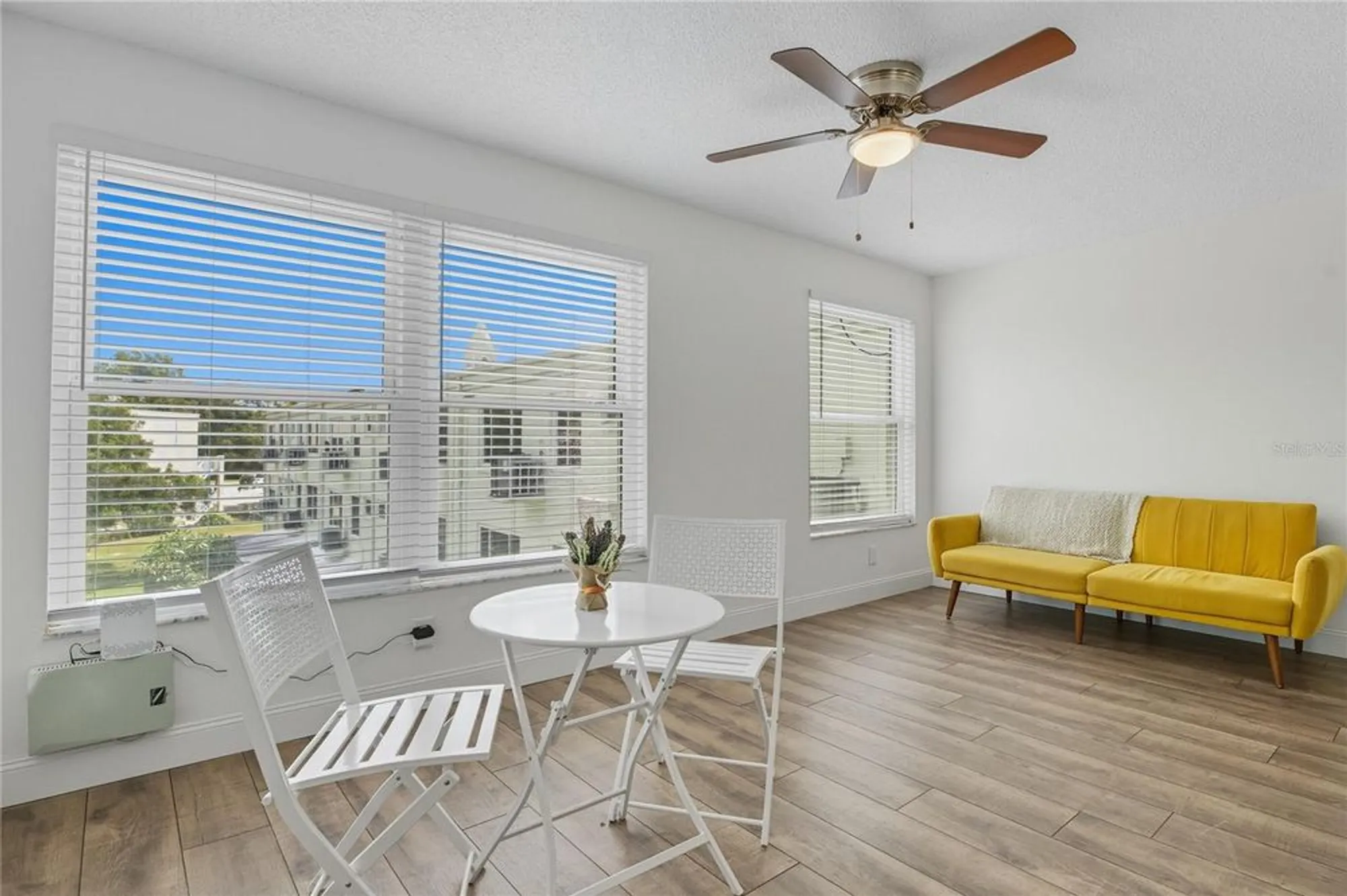 Property Slideshow image 15 of 40 | 2257 world parkway blvd 61, Clearwater, FL, 33763