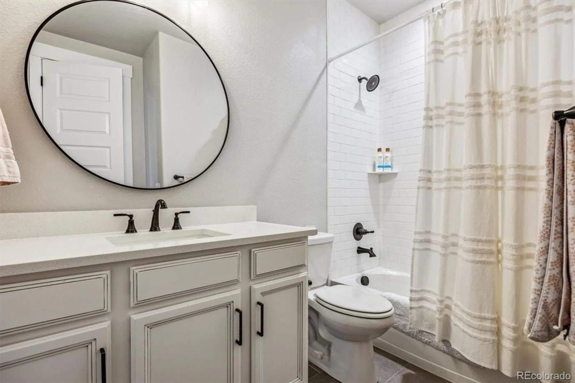 Property Slideshow image 15 of 37 | 8890 s quatar ct, Aurora, CO, 80016