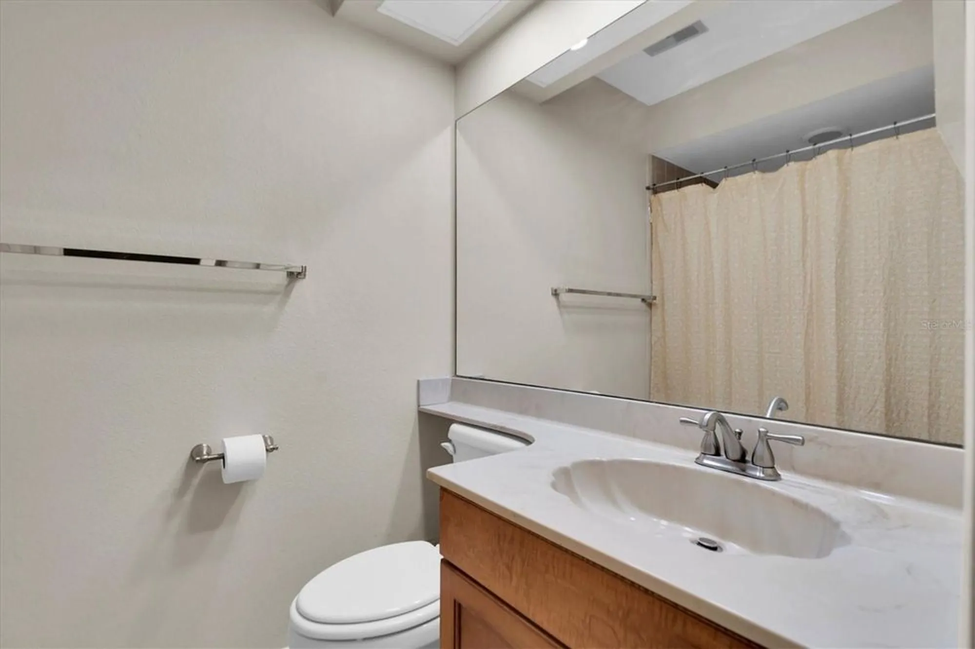 Property Slideshow image 17 of 38 | 11311 dollar lake dr apt 6, Port Richey, FL, 34668