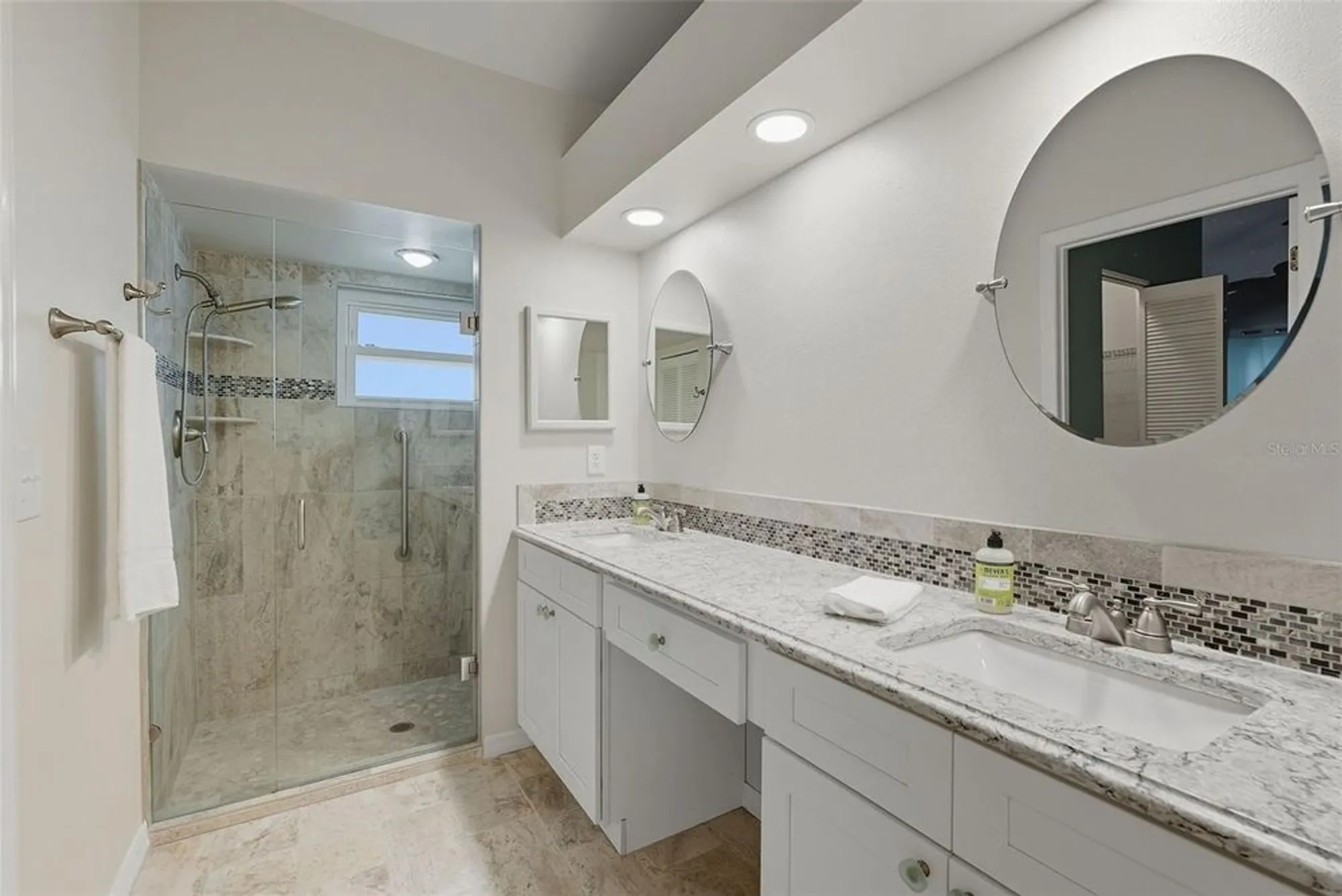 Property Slideshow image 28 of 32 | 1603 e del webb blvd, Sun City Center, FL, 33573