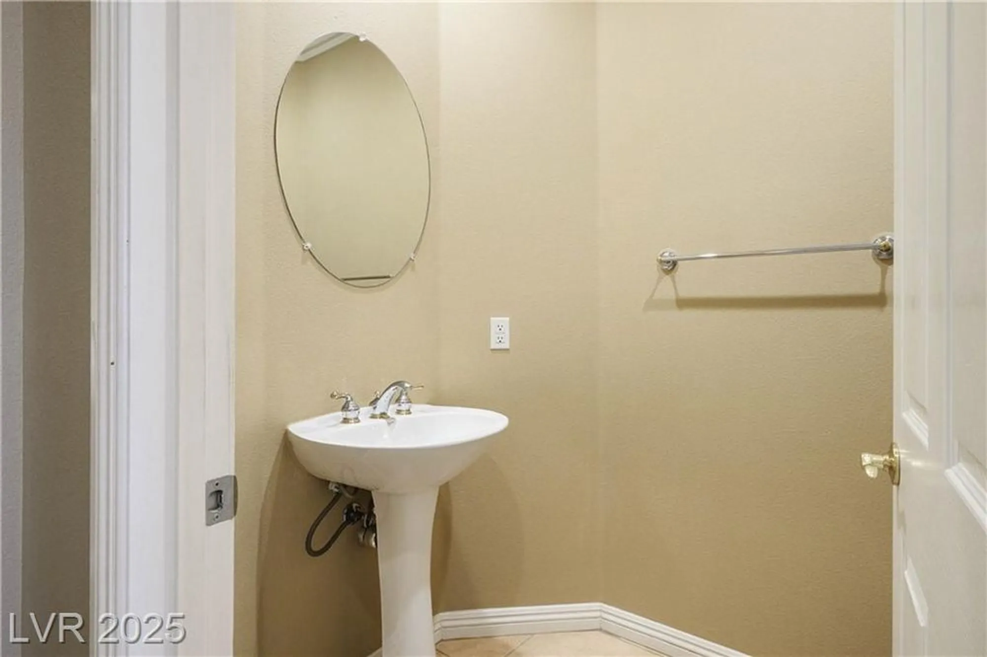 Property Slideshow image 31 of 79 | 10248 andante ct, Las Vegas, NV, 89135