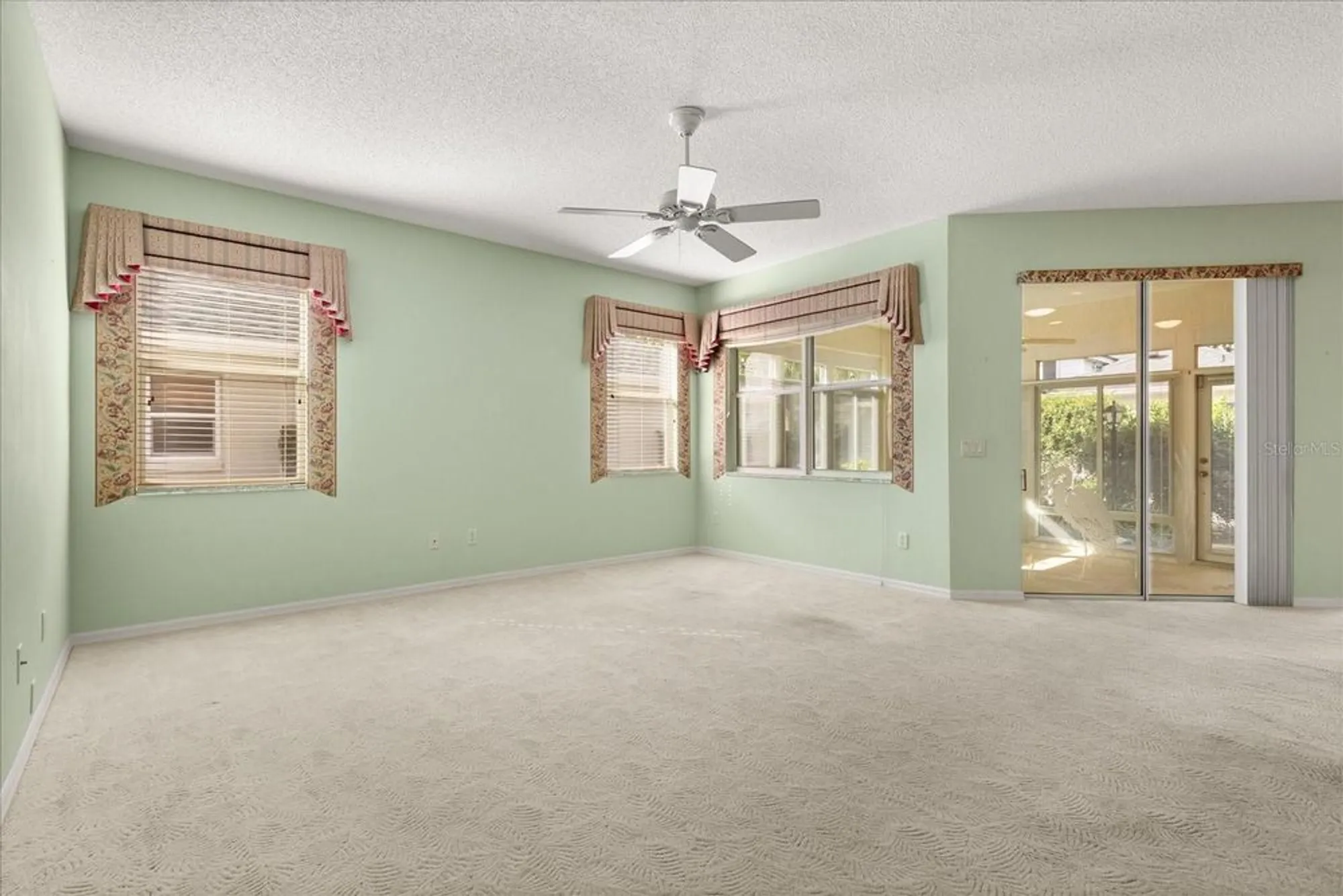 Property Slideshow image 22 of 28 | 1424 irwin way, The Villages, FL, 32162