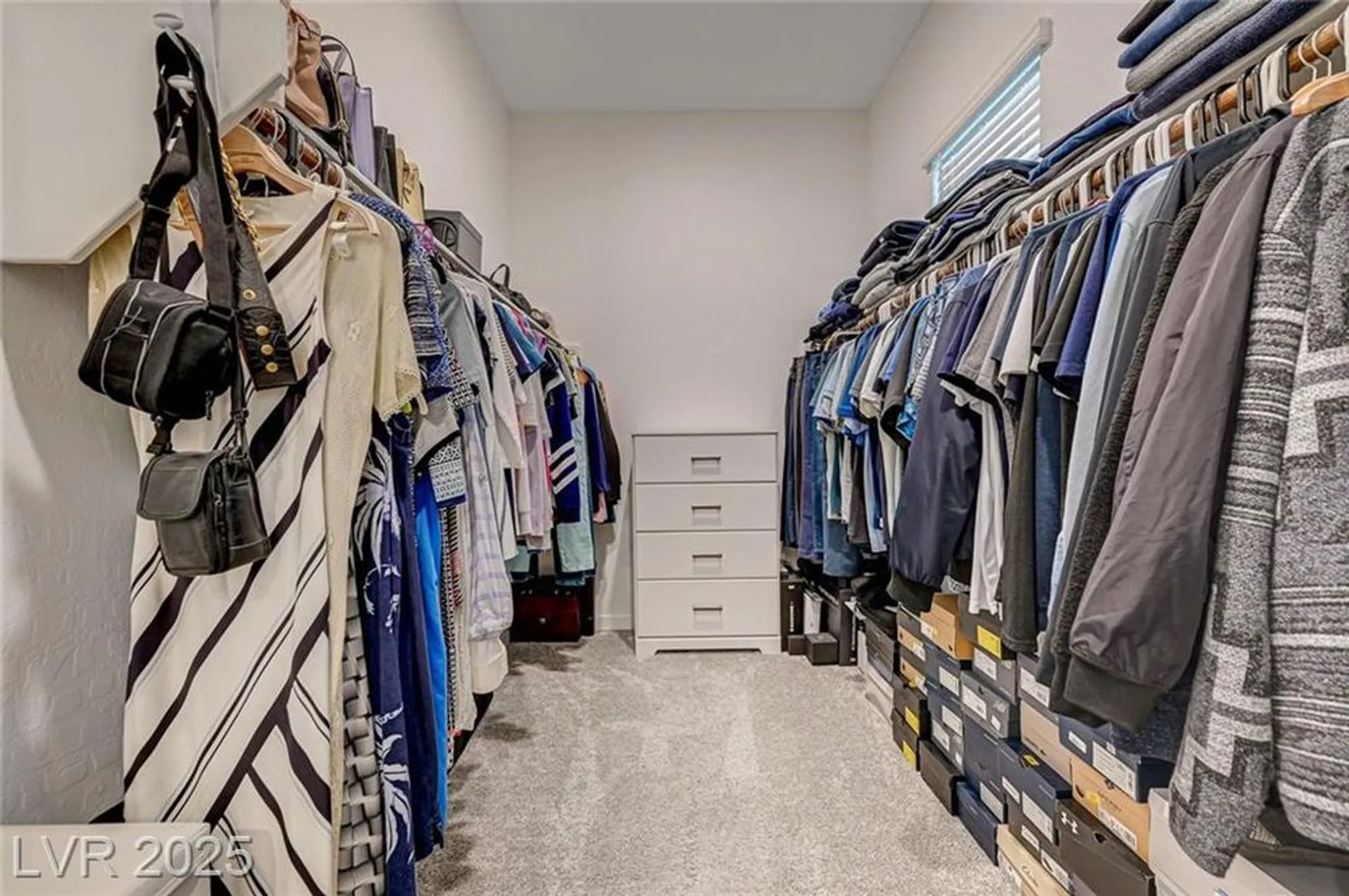 Property Slideshow image 34 of 67 | 912 allister fields ln, Las Vegas, NV, 89138