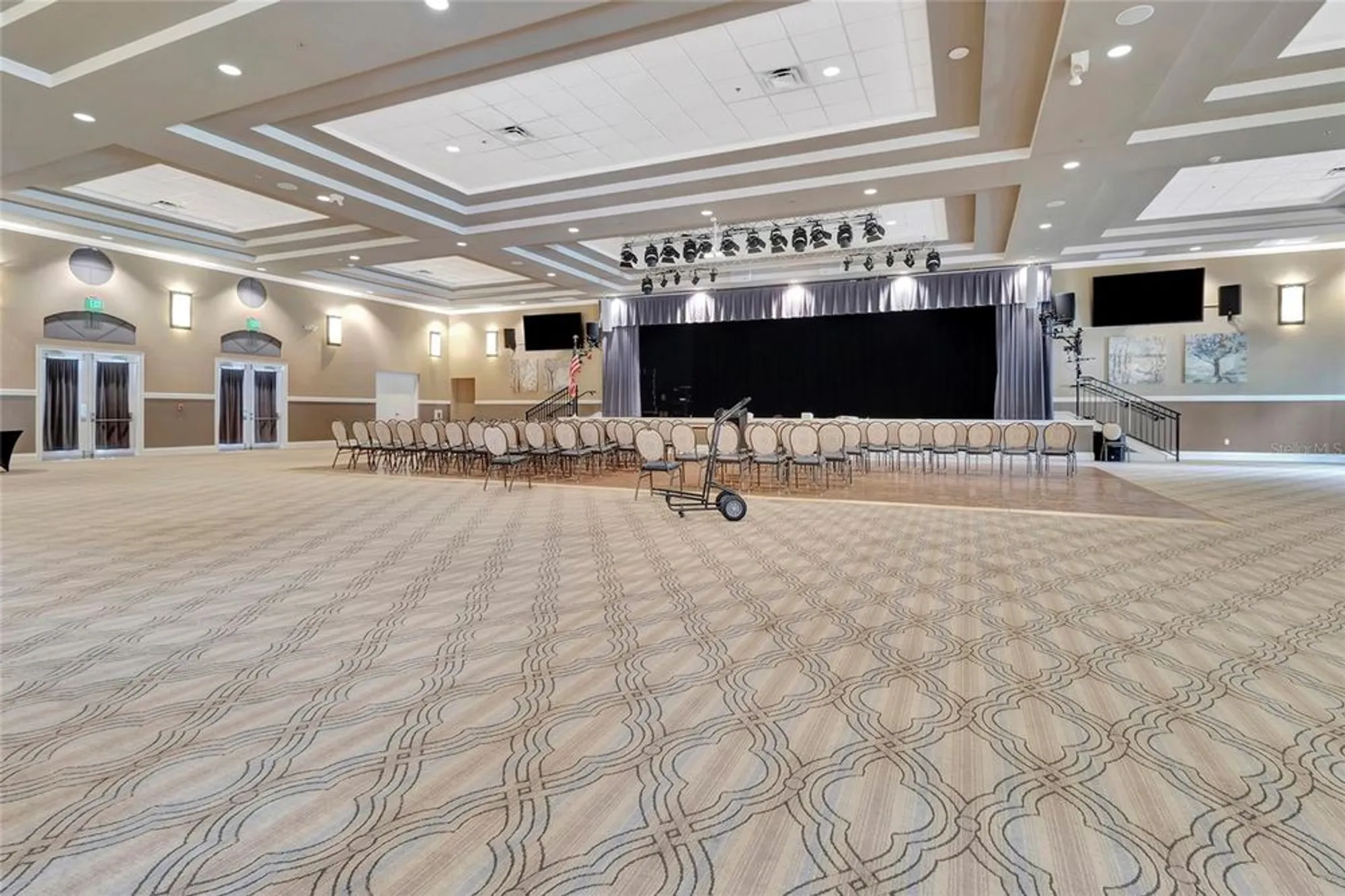 Property Slideshow image 44 of 51 | 109 falling acorn ave, Groveland, FL, 34736