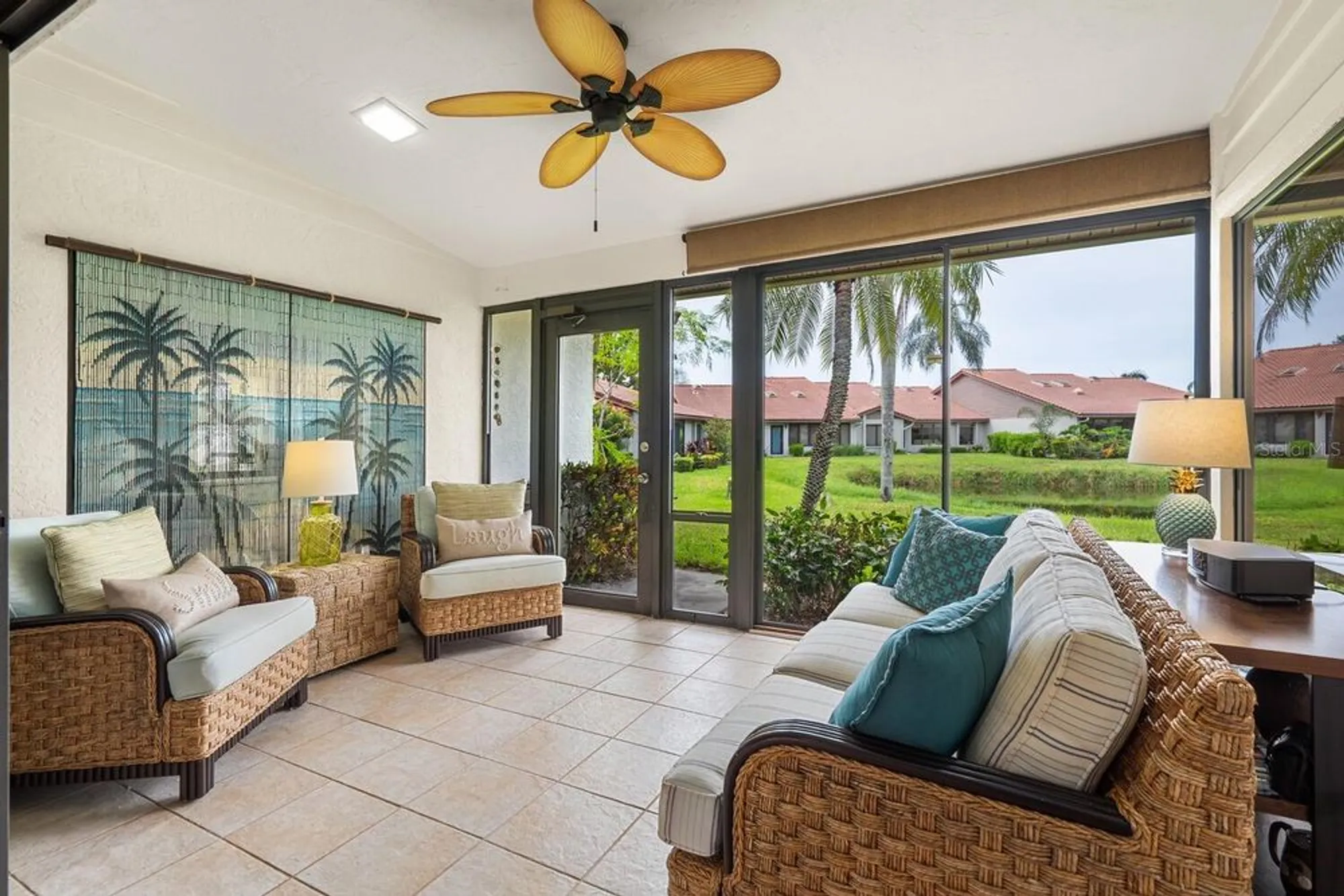 Property Slideshow image 12 of 49 | 4033 wilshire cir 139, Sarasota, FL, 34238