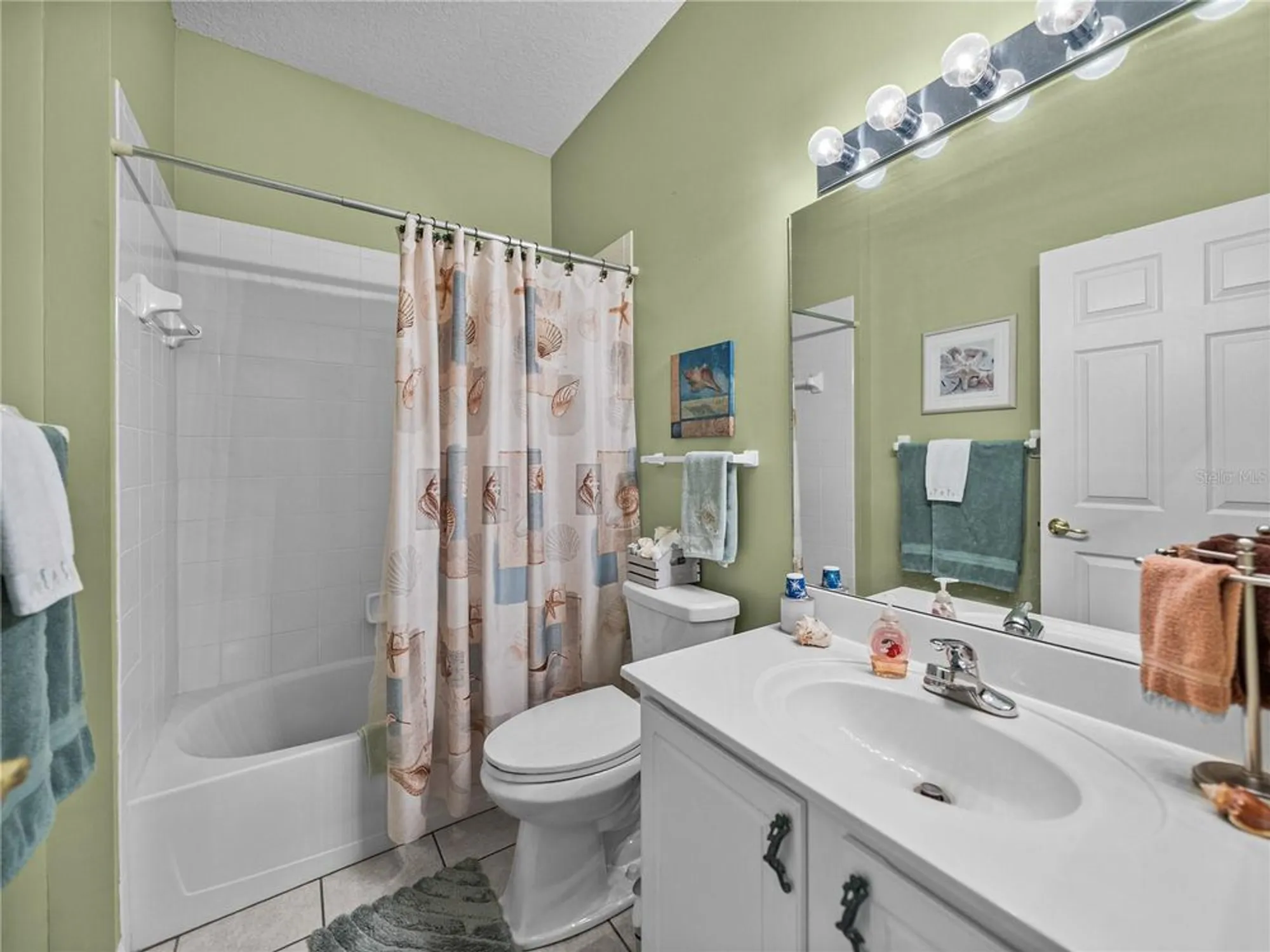 Property Slideshow image 35 of 100 | 4184 aberdeen ln, Lake Wales, FL, 33859