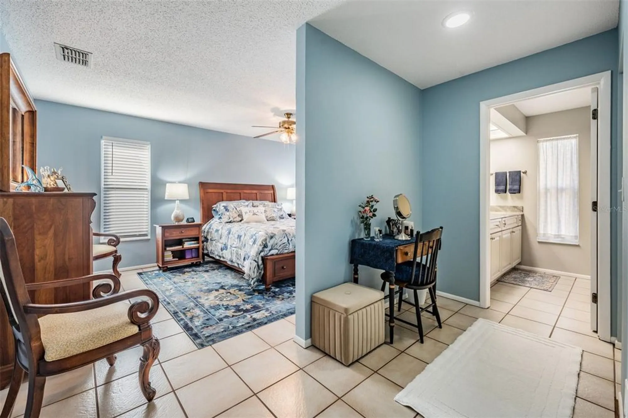 Property Slideshow image 21 of 38 | 2932 macalpin dr, Palm Harbor, FL, 34684