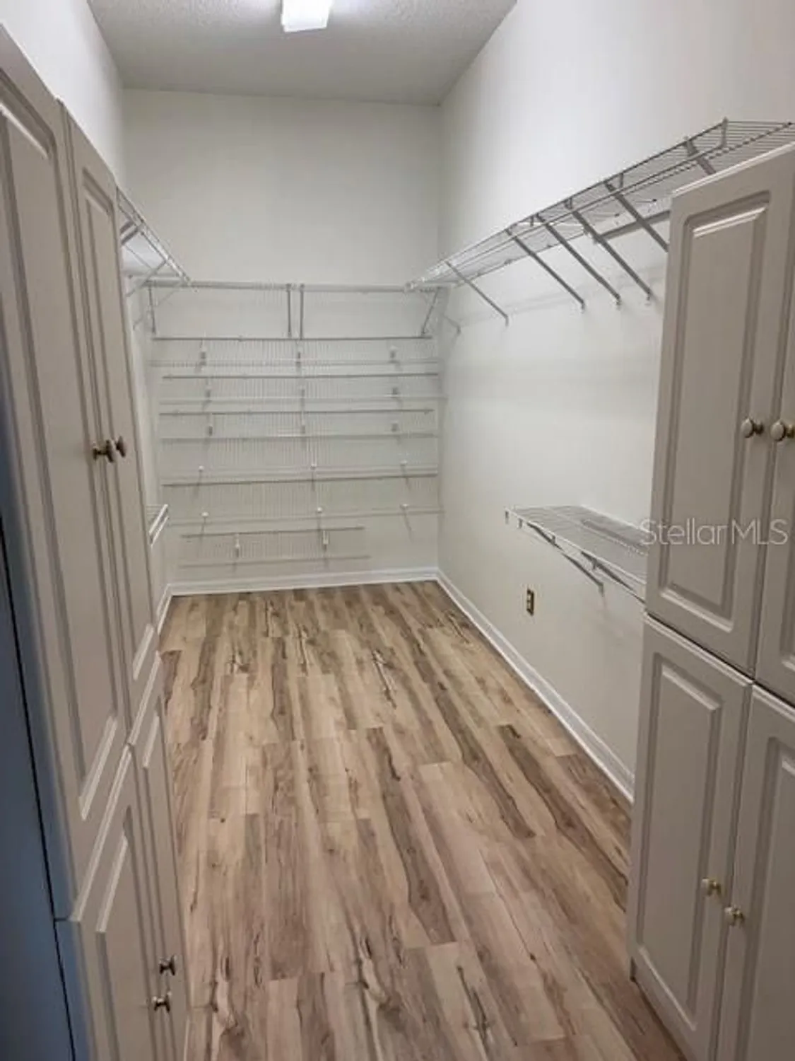 Property Slideshow image 22 of 26 | 903 ramos dr, The Villages, FL, 32159