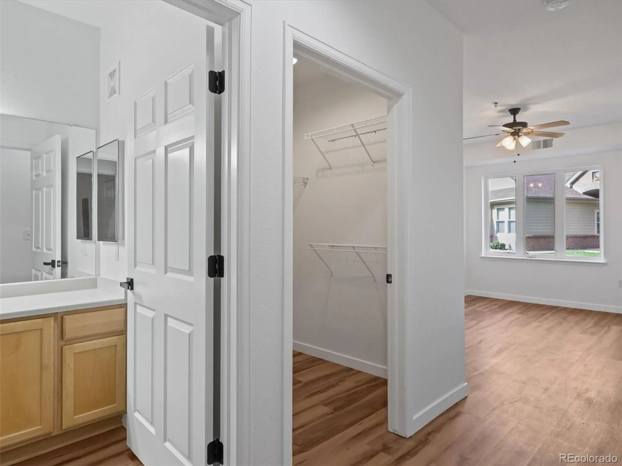 Property Slideshow image 18 of 40 | 2894 w riverwalk cir b108, Littleton, CO, 80123