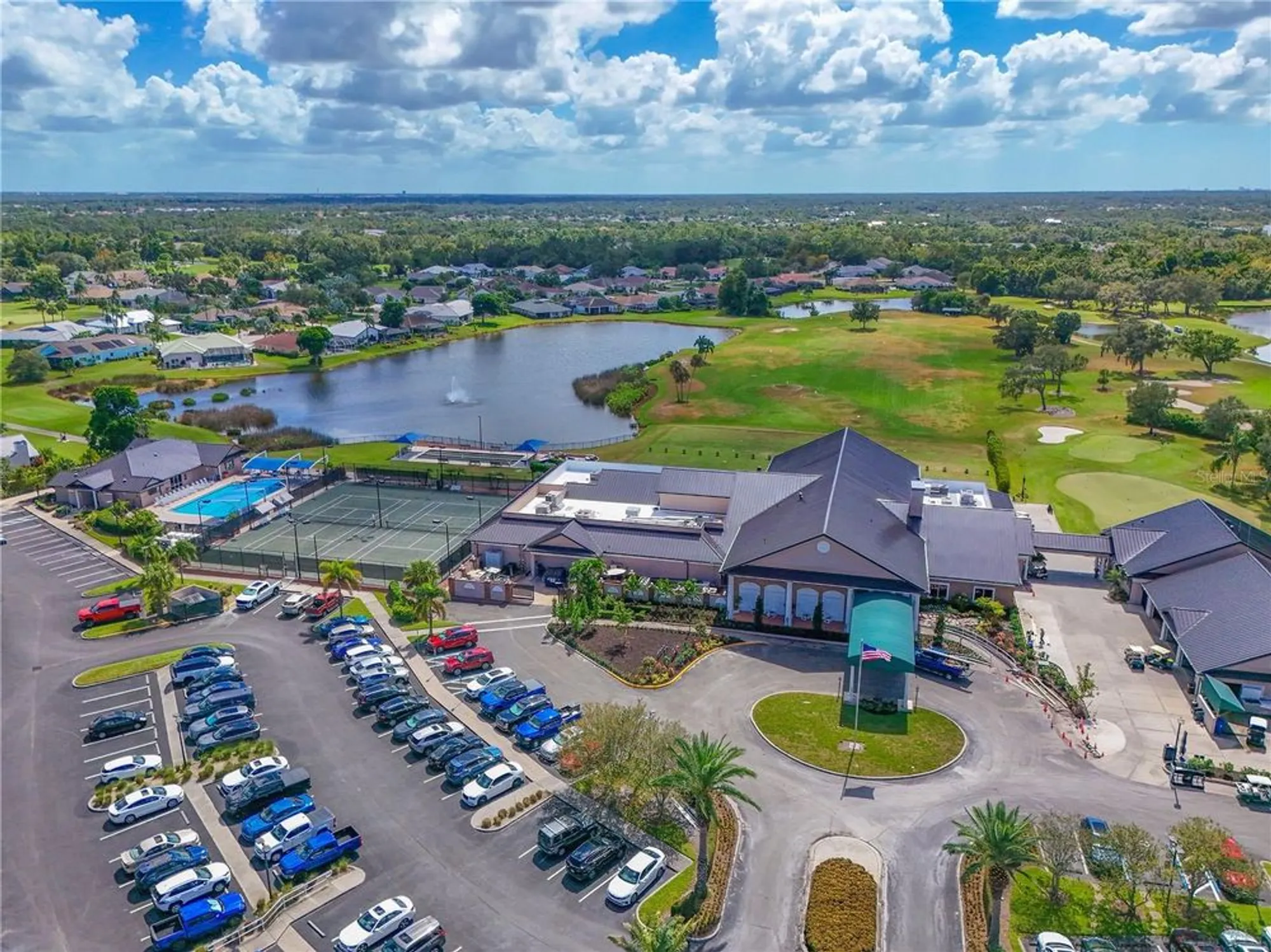 Property Slideshow image 65 of 70 | 6904 drewrys blf apt 803, Bradenton, FL, 34203