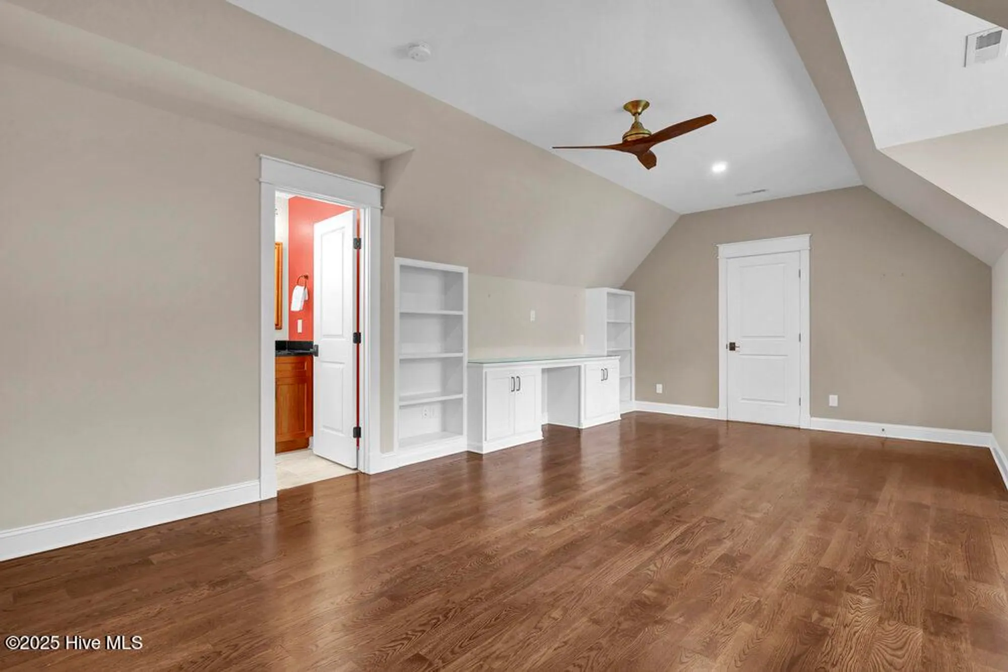 Property Slideshow image 51 of 128 | 3623 white cliffs dr, Castle Hayne, NC, 28429