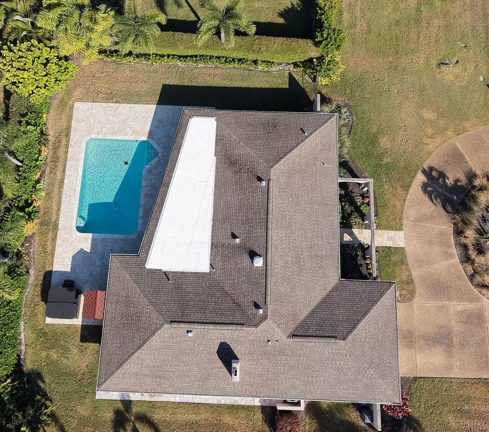 Property Slideshow image 2 of 64 | 8010 conservatory dr, Sarasota, FL, 34243