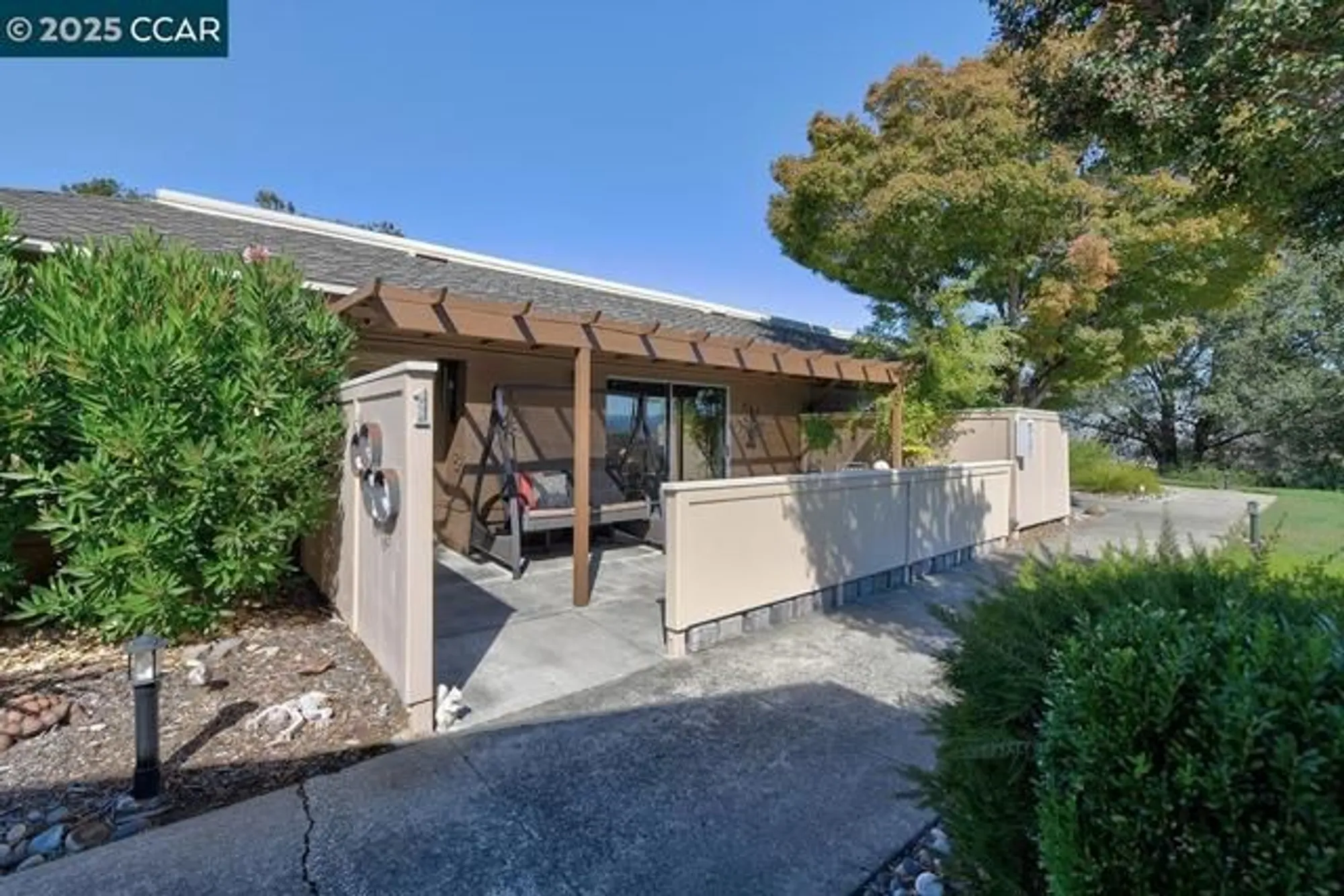 Property Slideshow image 5 of 48 | 2148 golden rain rd apt 1, Walnut Creek, CA, 94595